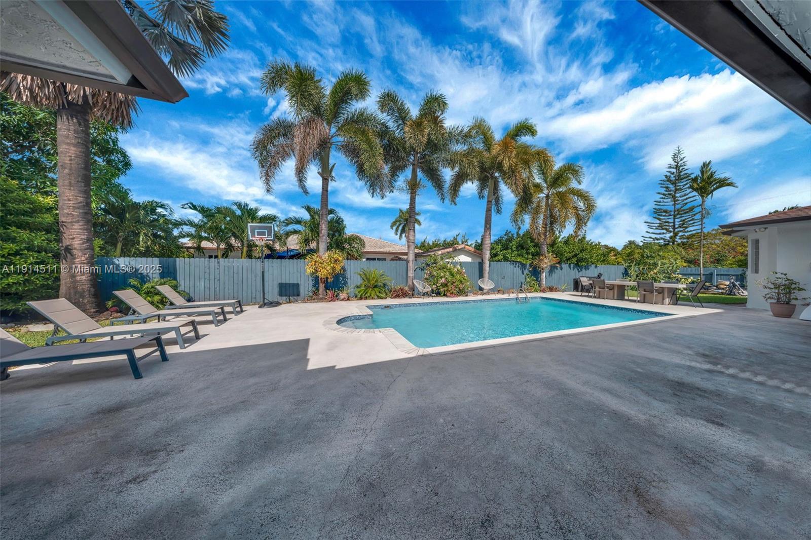 VANDERBILT PARK - Residential