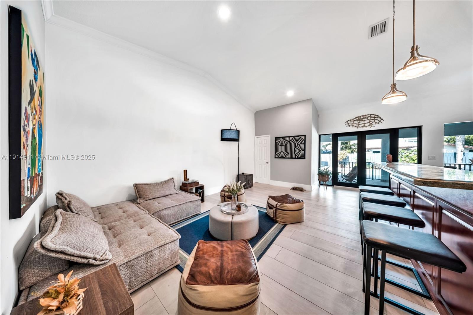 VANDERBILT PARK - Residential