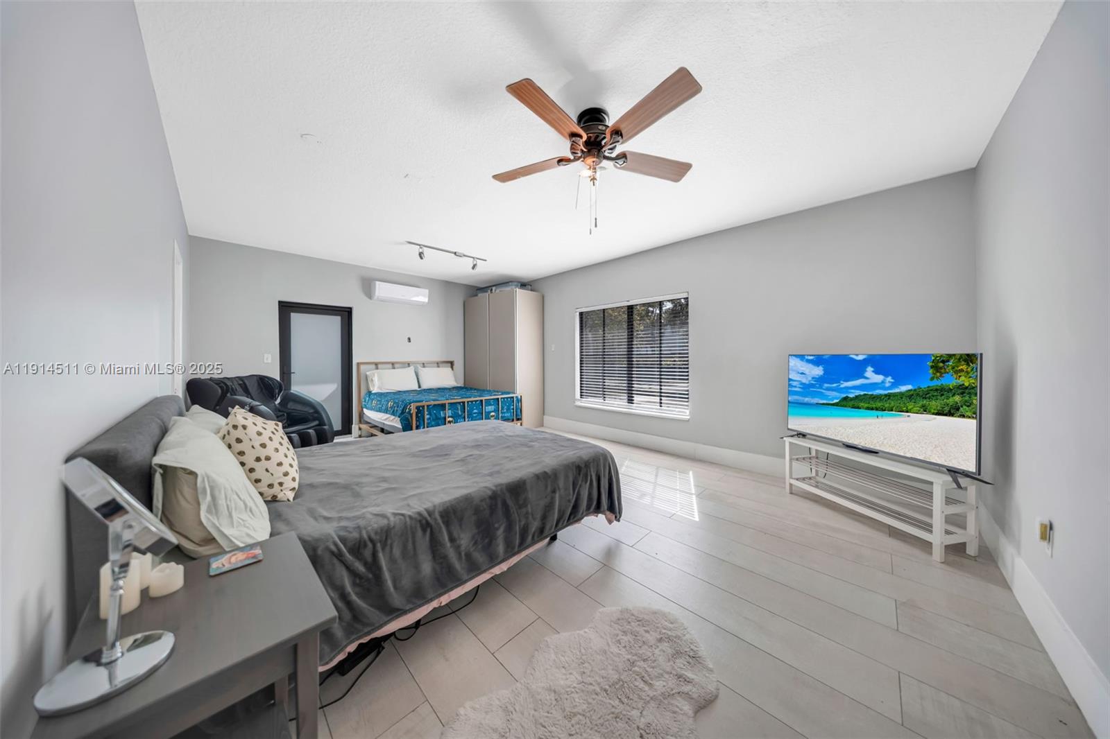 VANDERBILT PARK - Residential