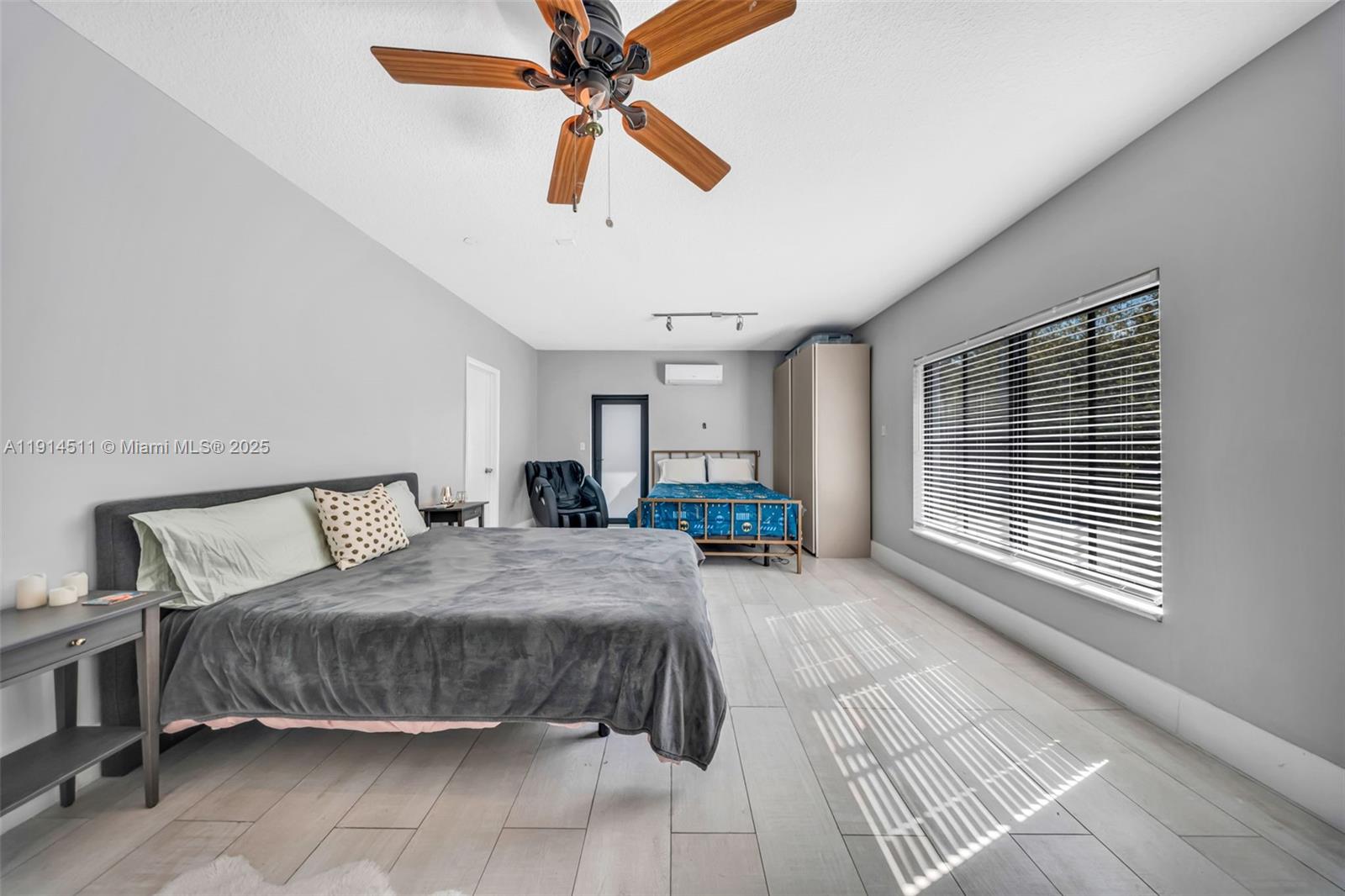 VANDERBILT PARK - Residential