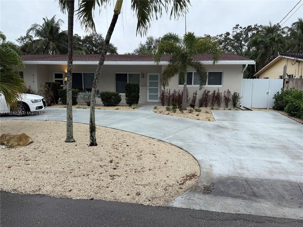 Photo of Fort Lauderdale, FL 33315 (MLS # A11728226)