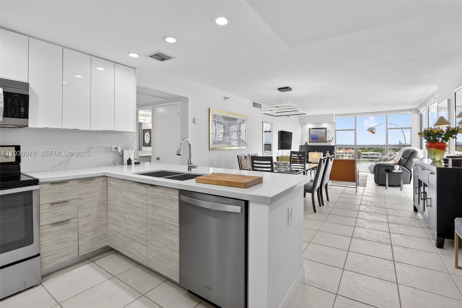 20505 E Country Club Dr 833