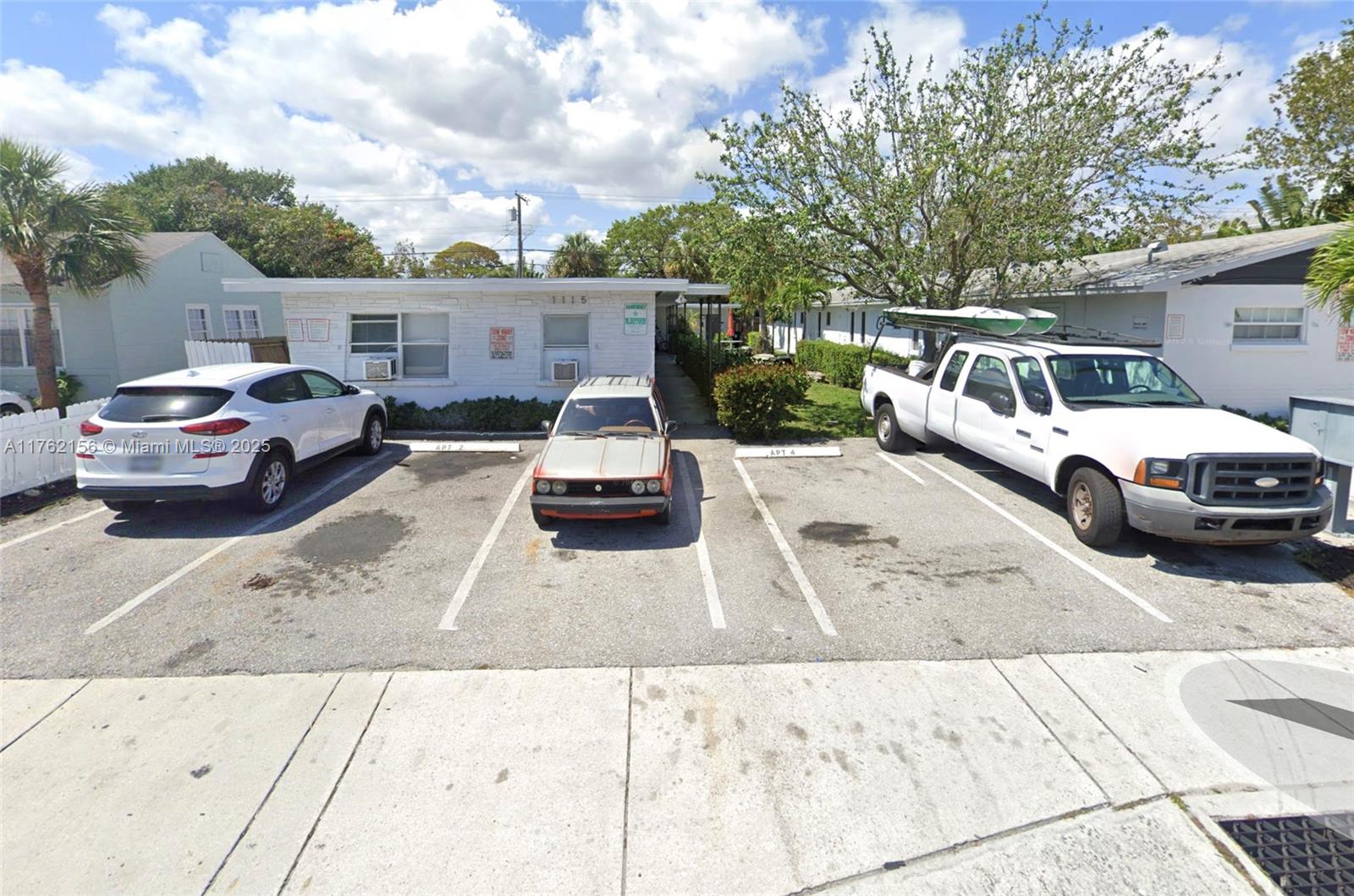 LAKE WORTH TOWN OF ADD 1 - Residential Lease