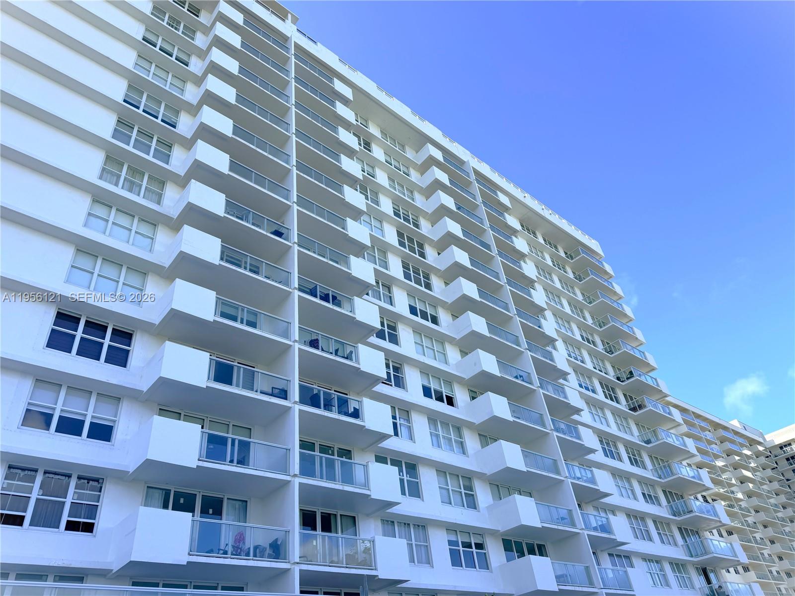 5601 COLLINS AV PH-2