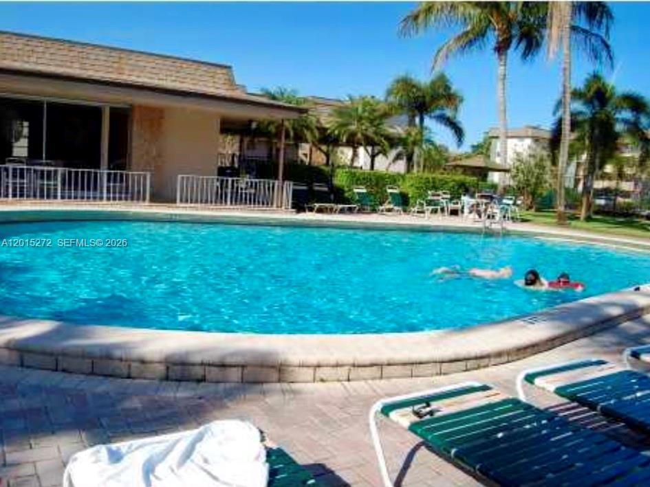ARROWHEAD NO 5 CONDO - Residential Lease