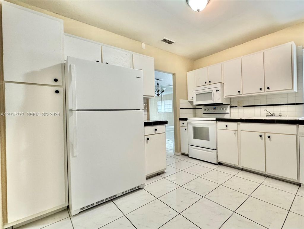 Photo of 2500 SW 81st Ave #401, Davie, FL 33324 (MLS # A12015272)