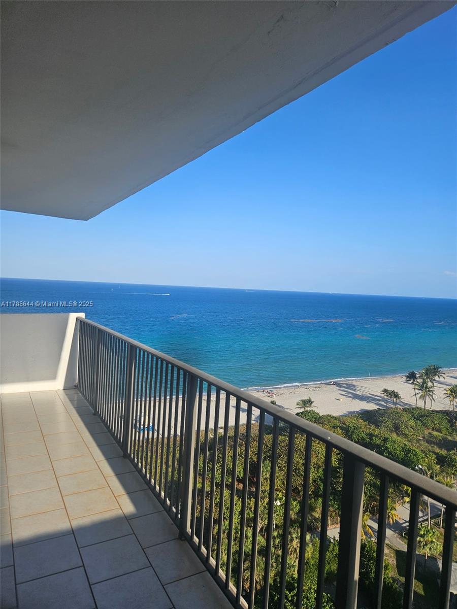 1201 Ocean Dr 1702S