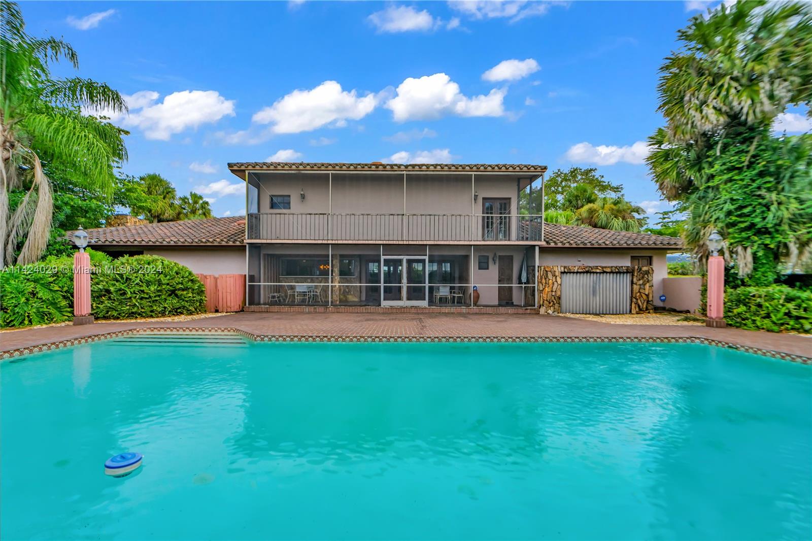 Horse Country - Residential