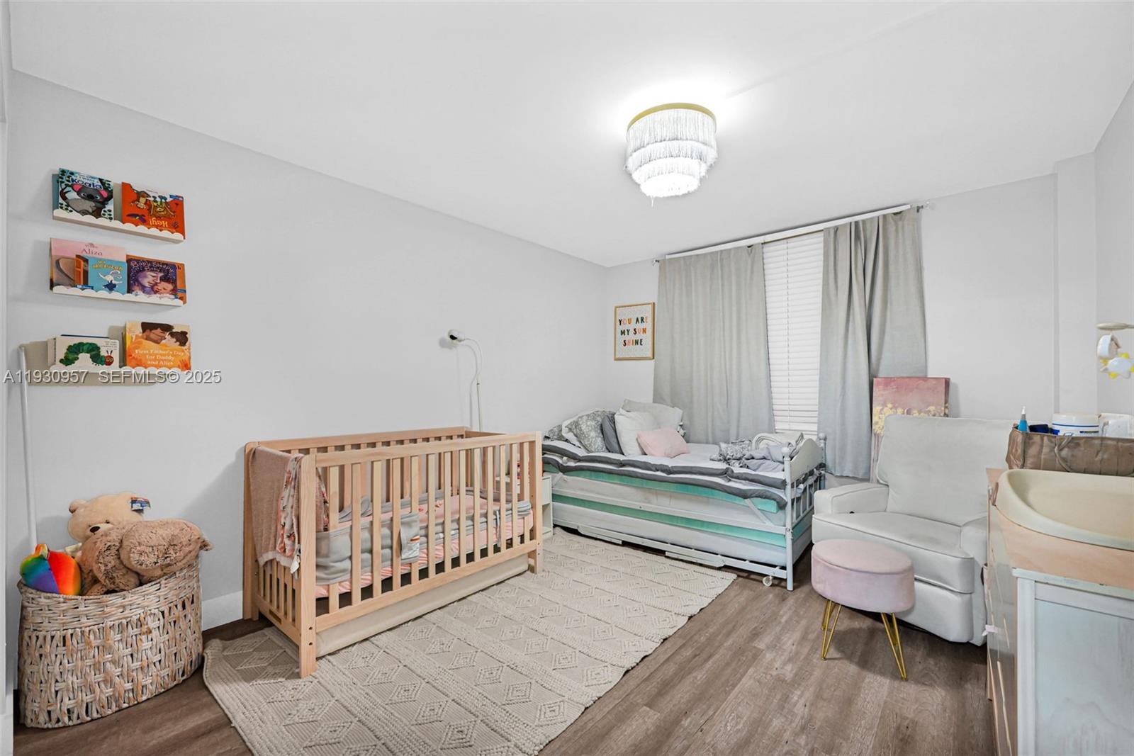 EMERALD HILLS C C APTS CO - Residential