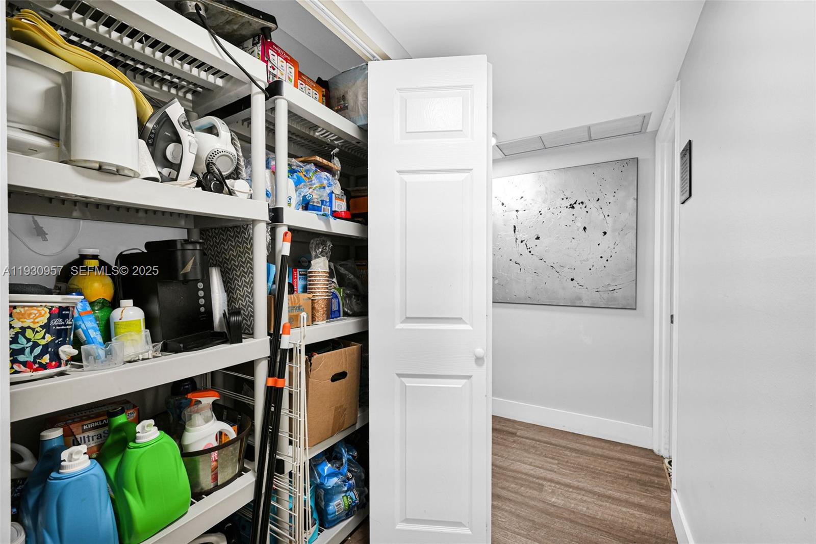 EMERALD HILLS C C APTS CO - Residential