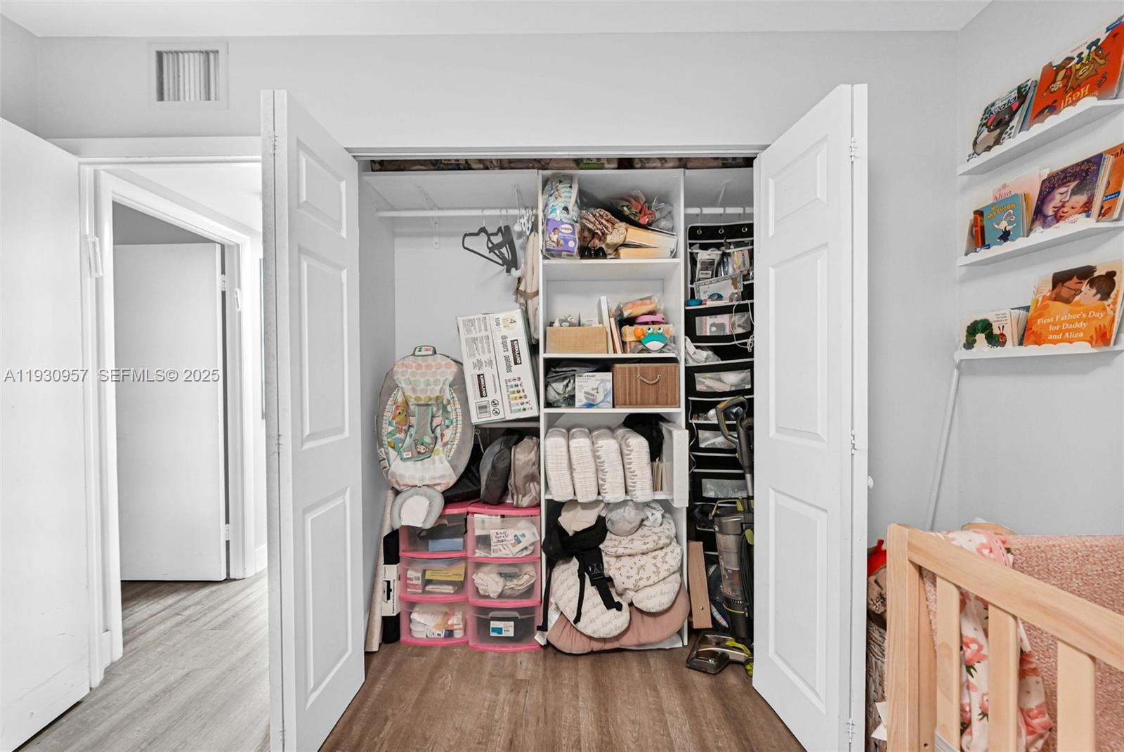 EMERALD HILLS C C APTS CO - Residential