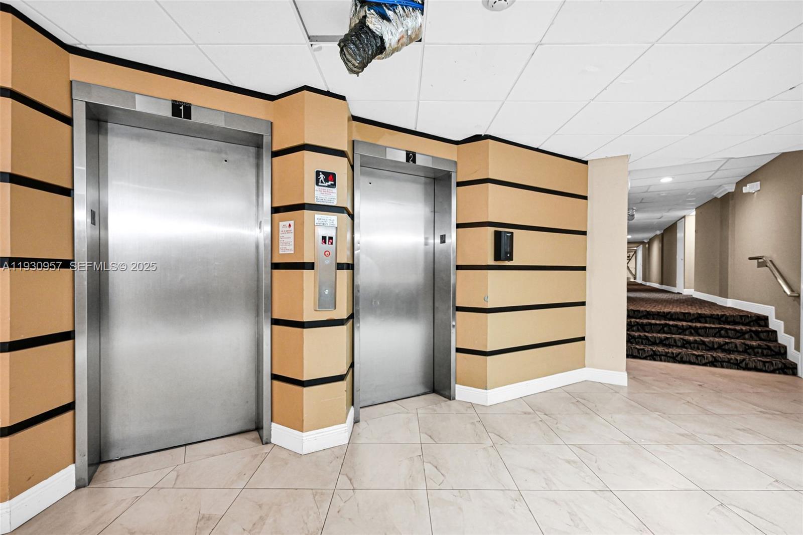 EMERALD HILLS C C APTS CO - Residential