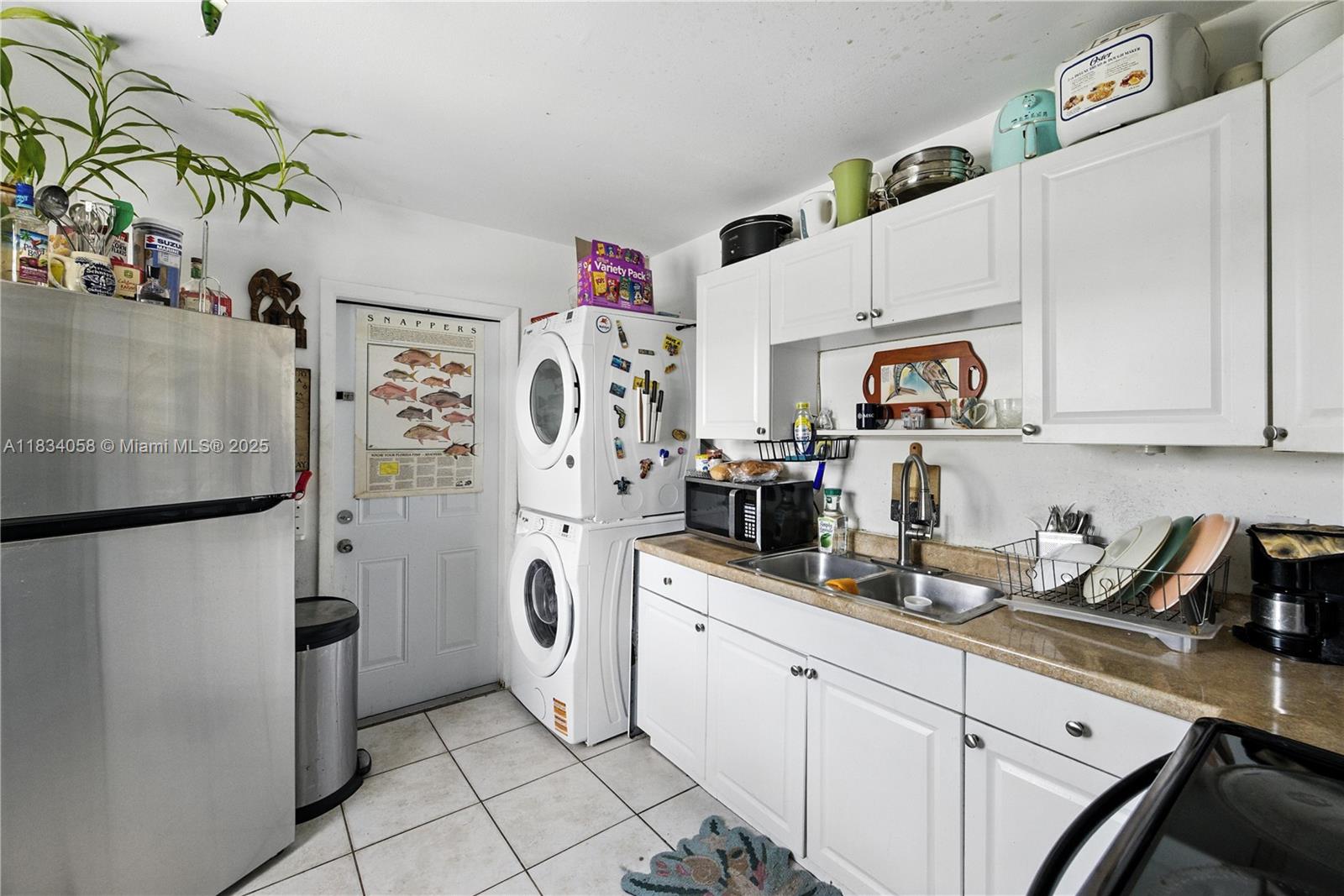 NORTH HOLLYWOOD - Residential Income