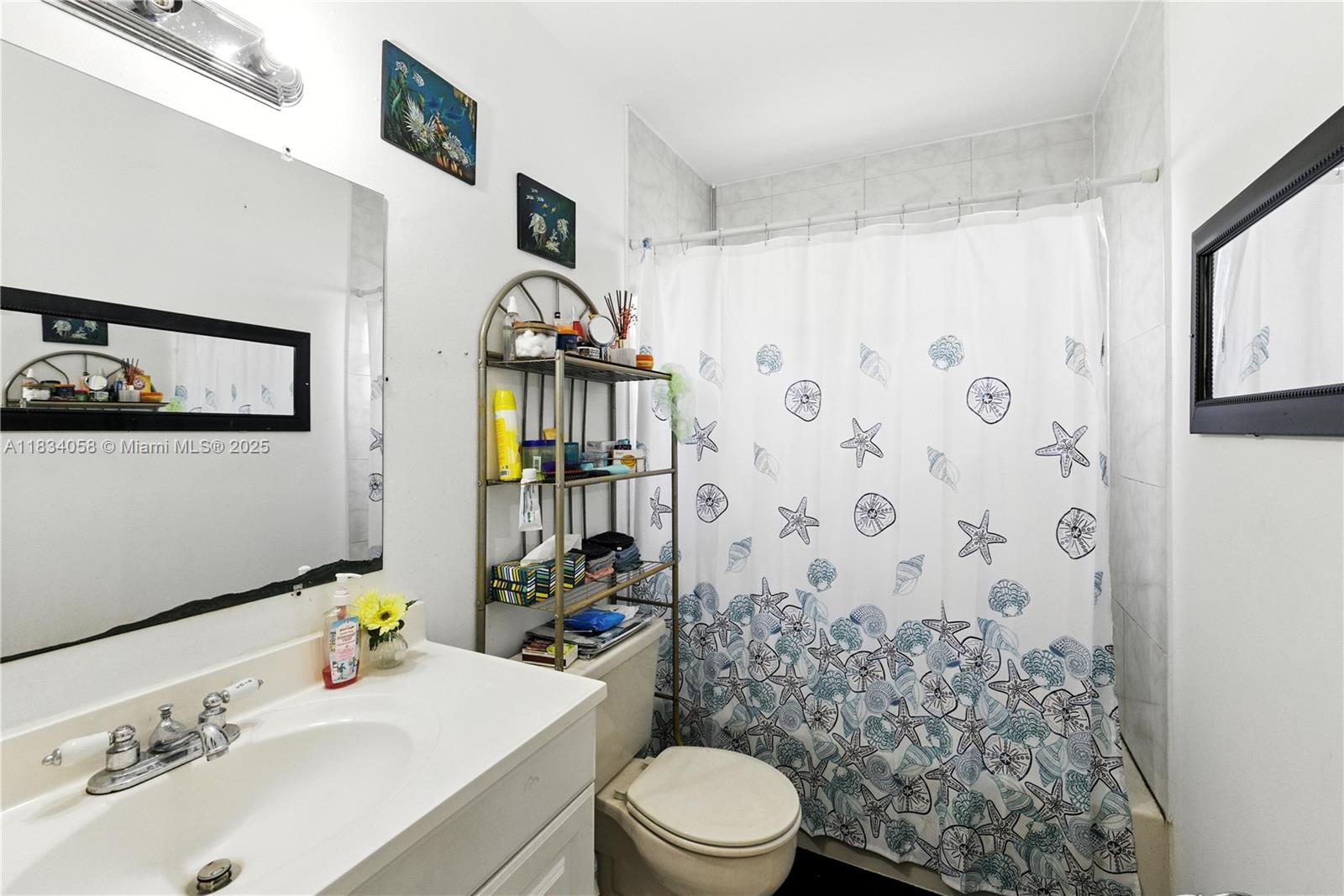 NORTH HOLLYWOOD - Residential Income