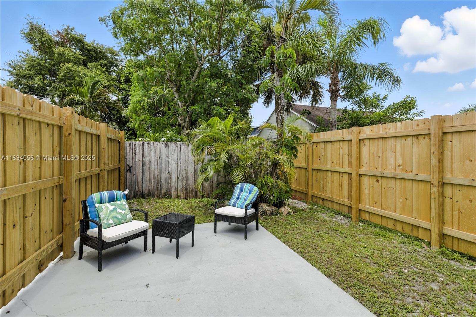 NORTH HOLLYWOOD - Residential Income