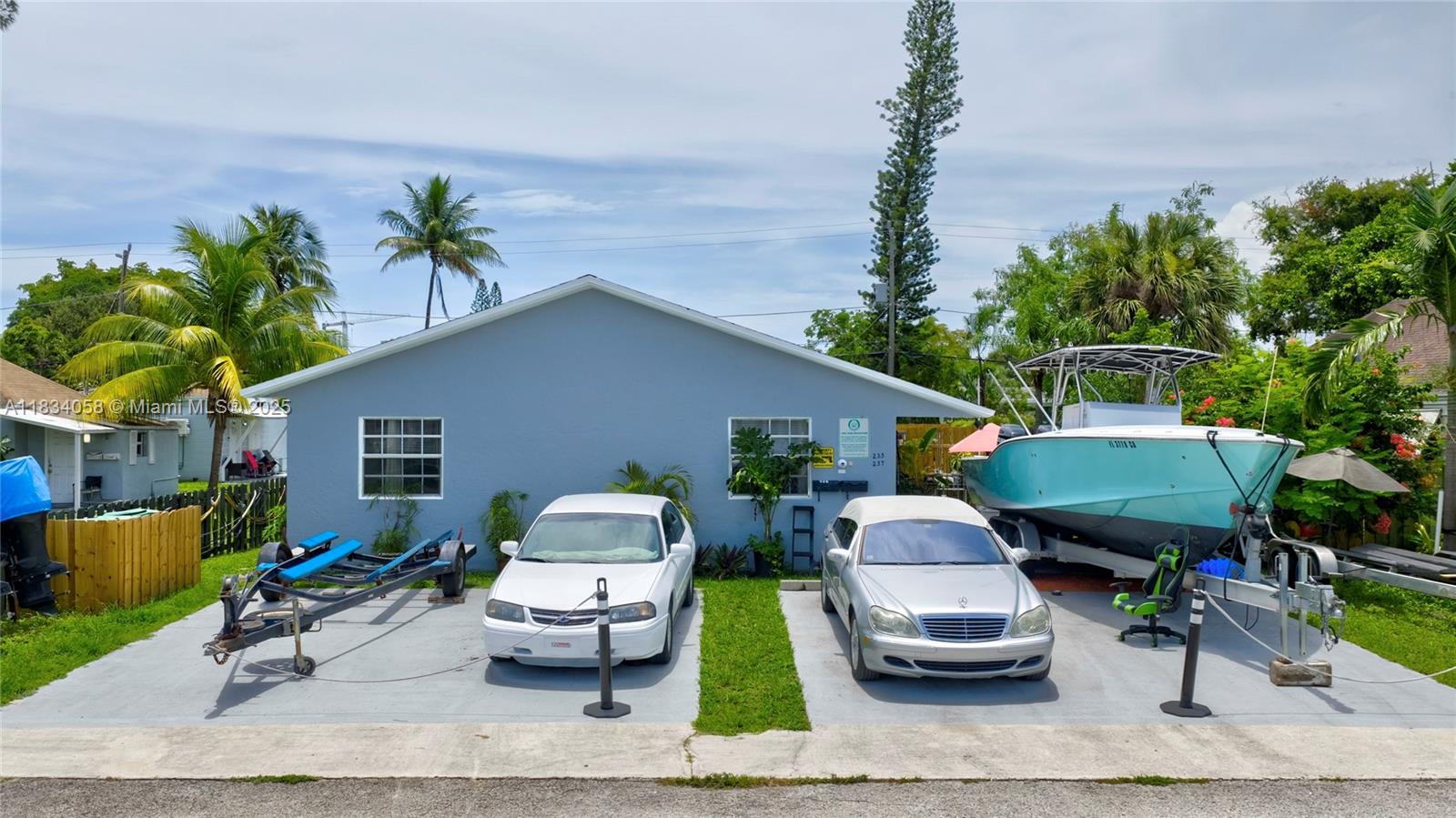 235-237 SW 12th St