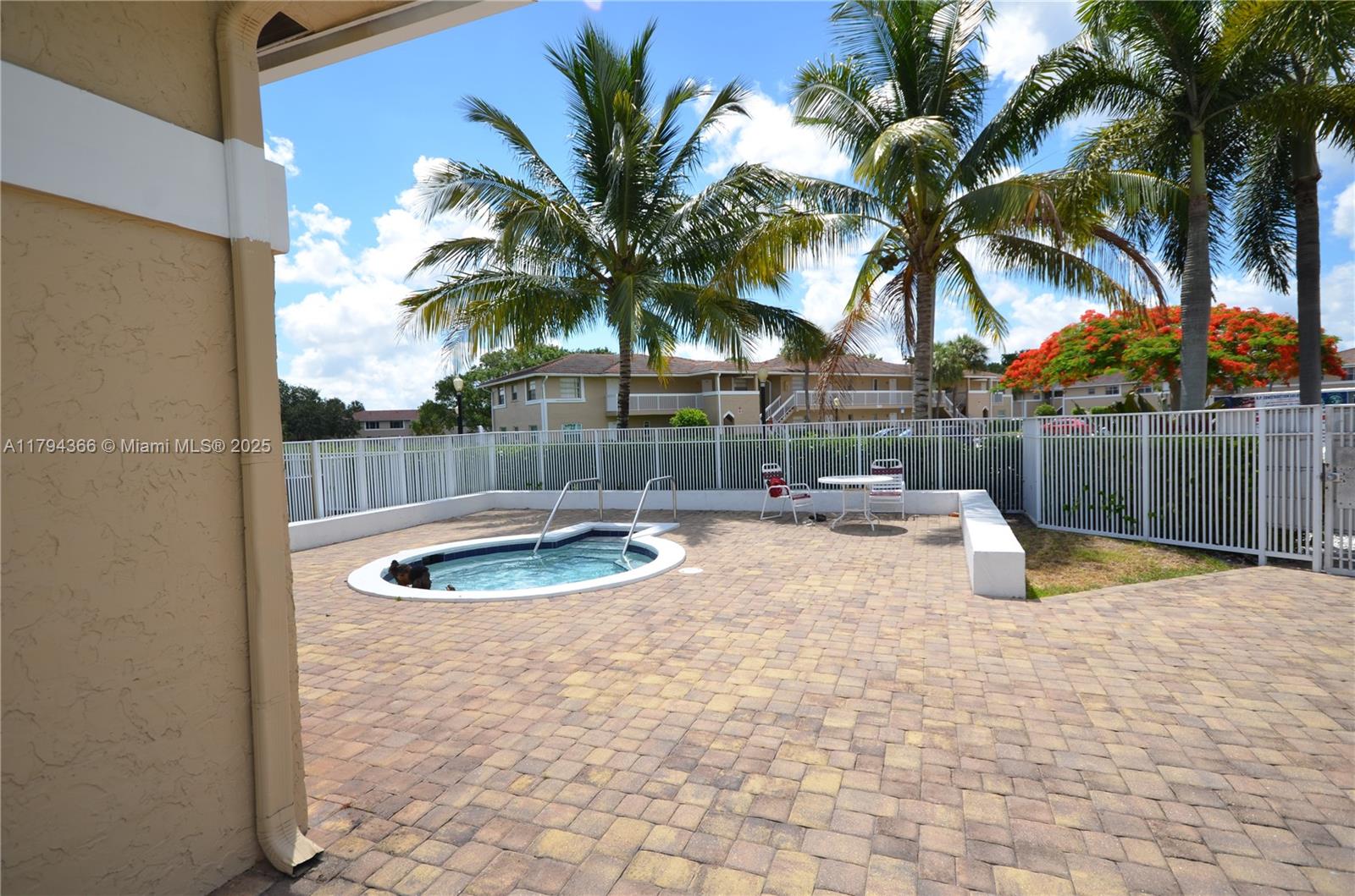 LAKEWOOD VILLAGE - Residential