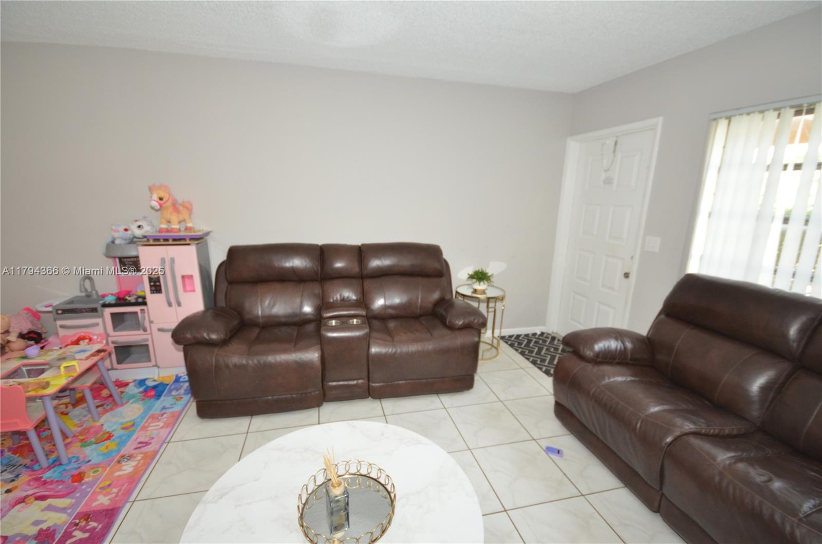 LAKEWOOD VILLAGE - Residential