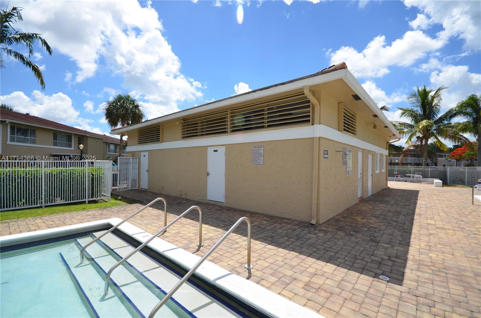 LAKEWOOD VILLAGE - Residential