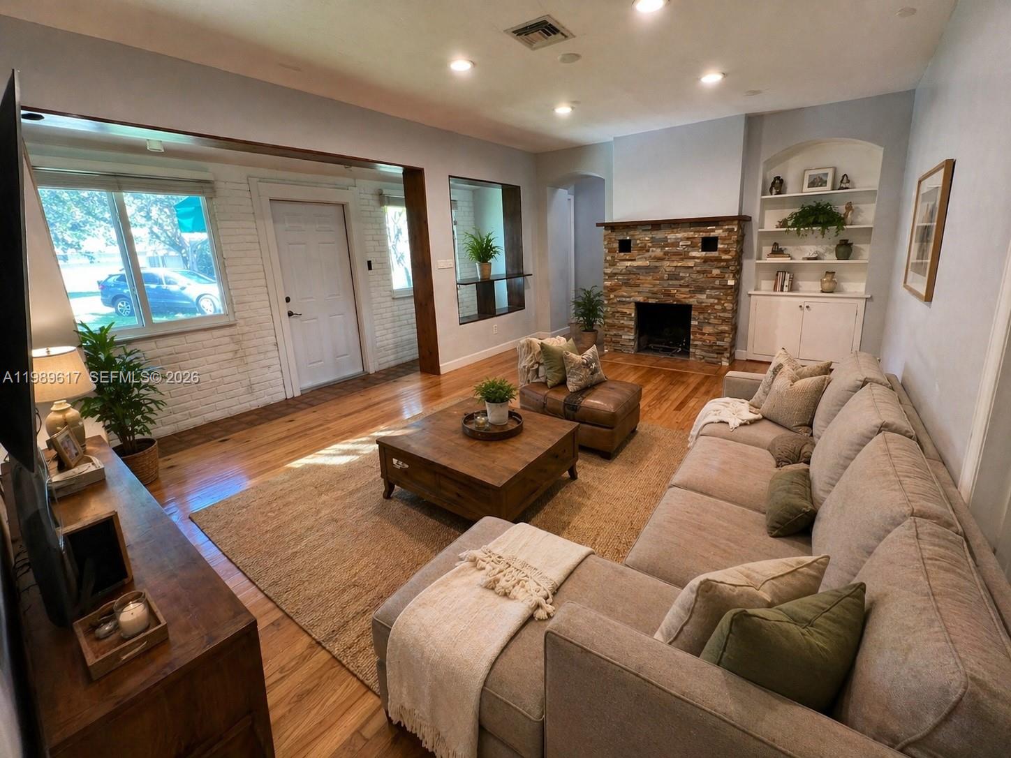 REV PL SEC 2 CC ESTATES - Residential Lease