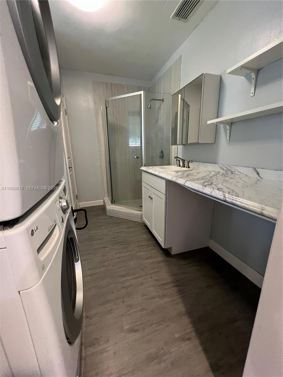 REV PL SEC 2 CC ESTATES - Residential Lease