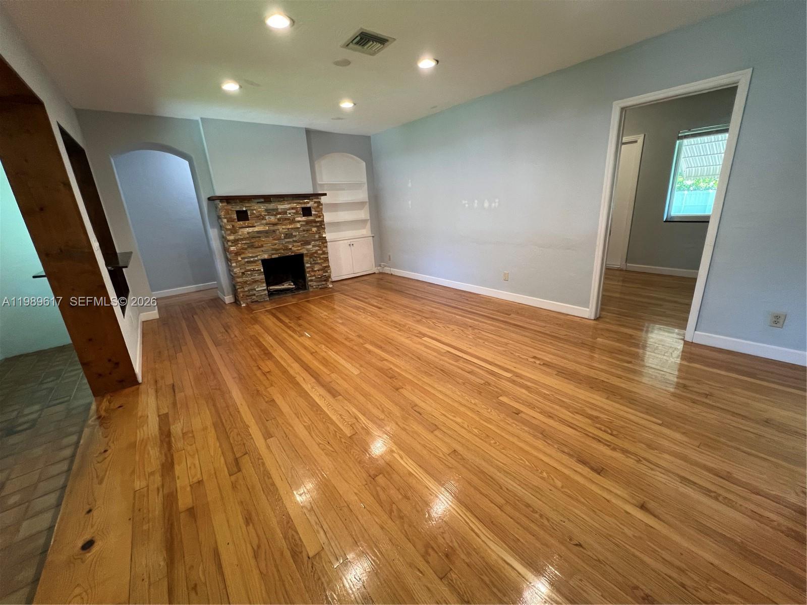 REV PL SEC 2 CC ESTATES - Residential Lease