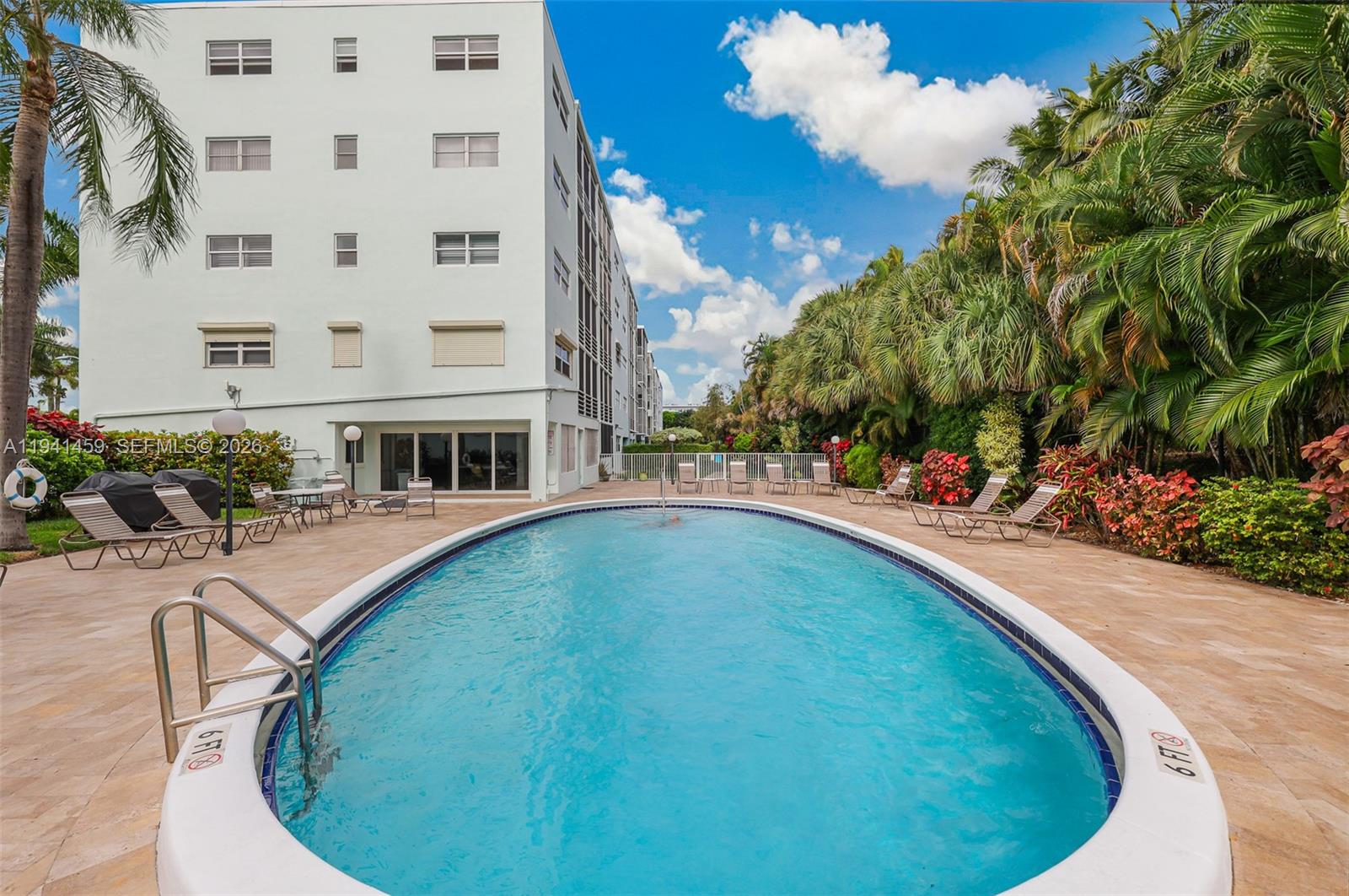 FAIRWAYS NORTH CO-OP - Residential