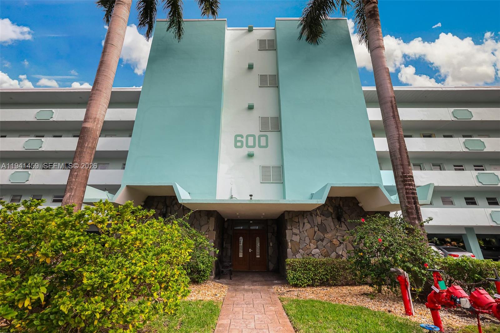 FAIRWAYS NORTH CO-OP - Residential