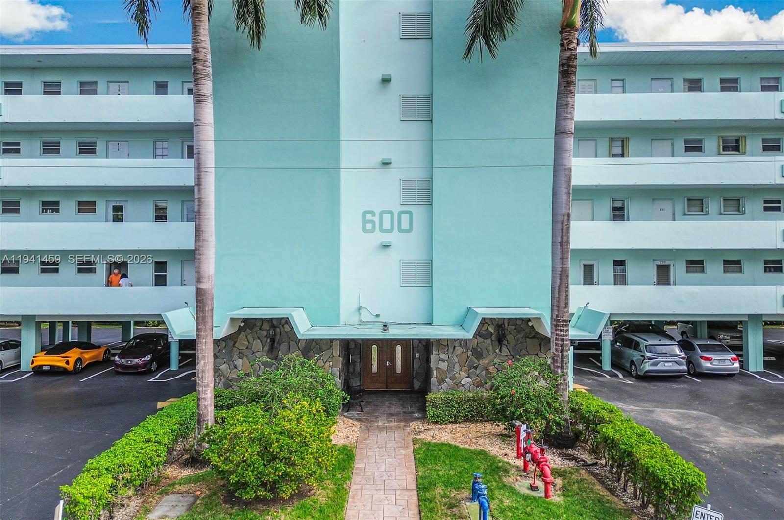 FAIRWAYS NORTH CO-OP - Residential