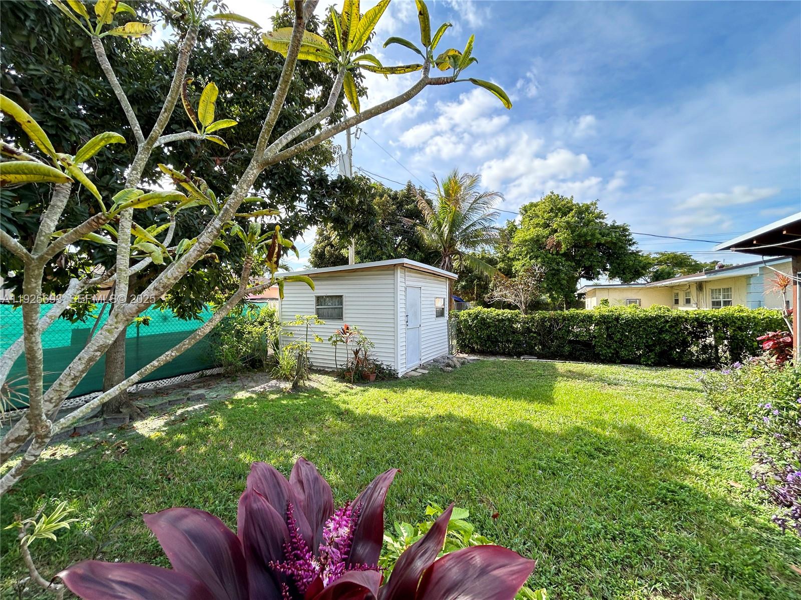 LUCKY STAR ESTATES - Residential