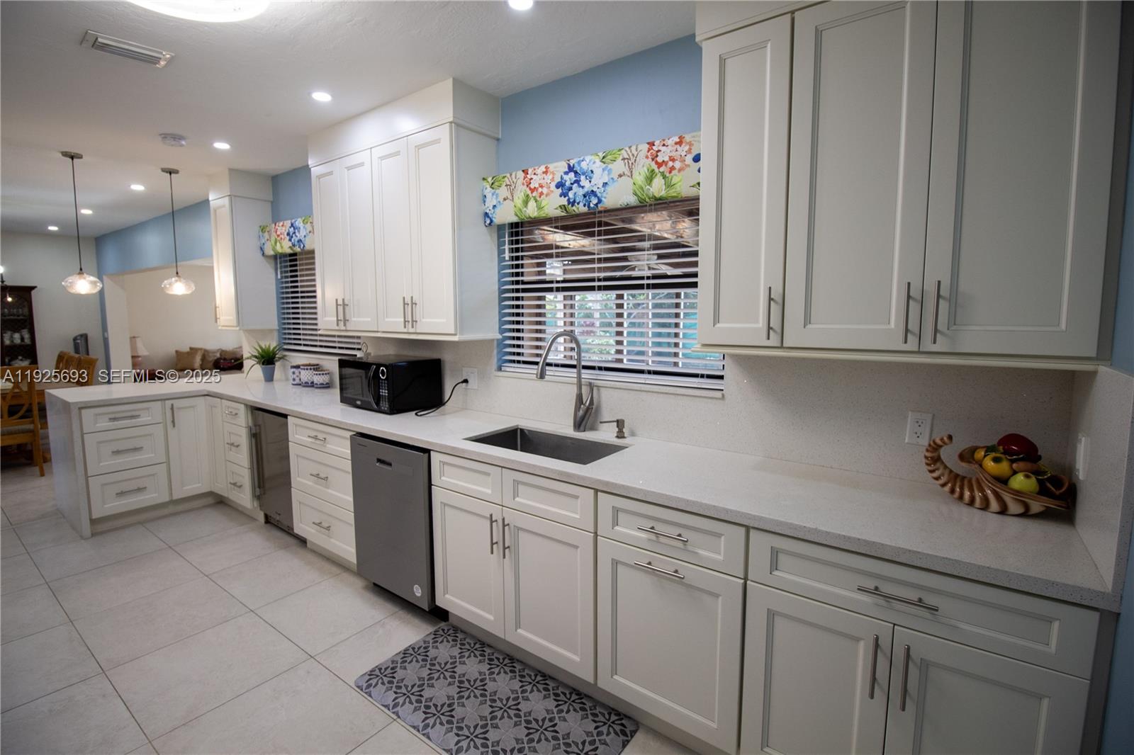 LUCKY STAR ESTATES - Residential