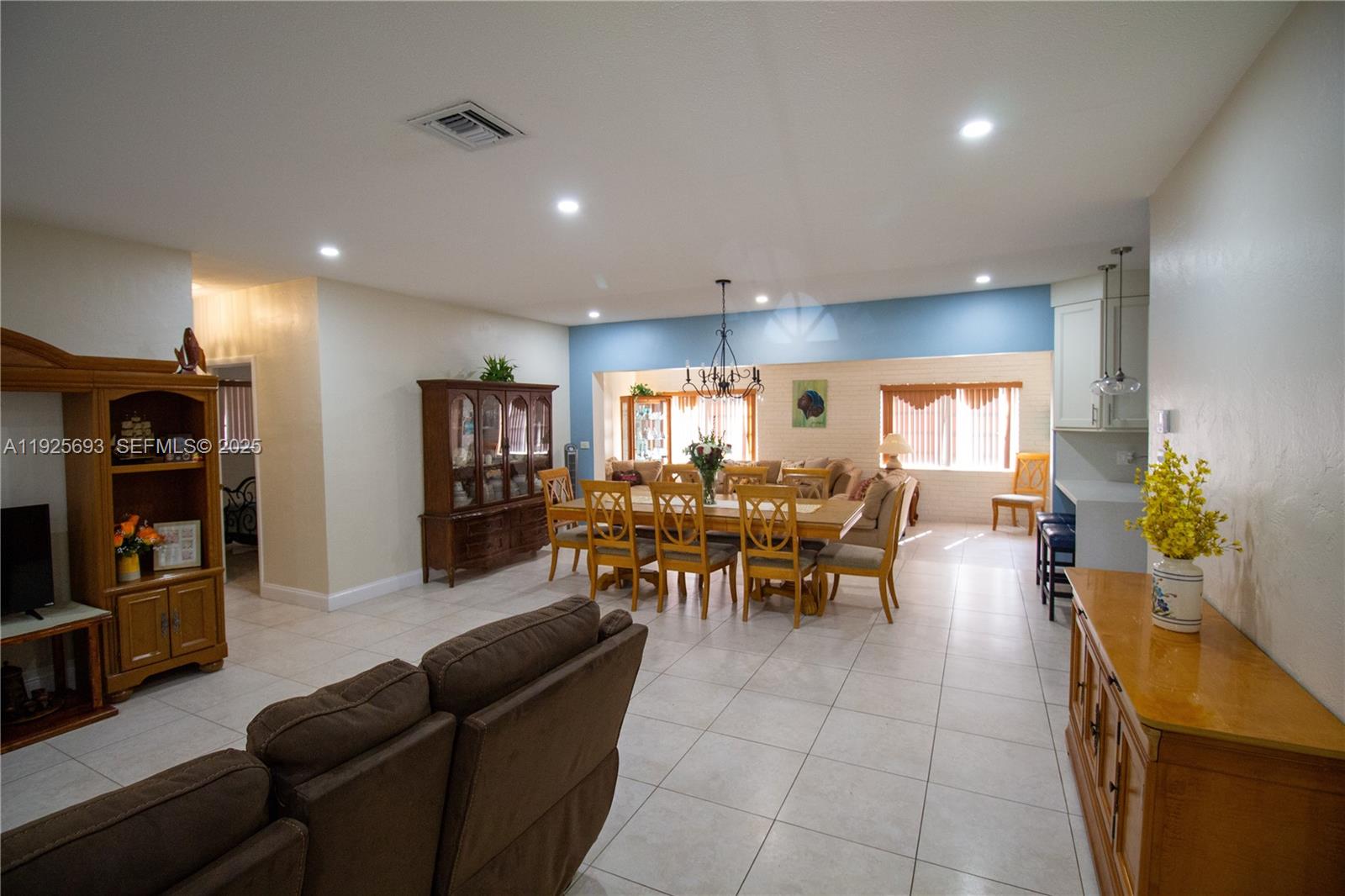 LUCKY STAR ESTATES - Residential