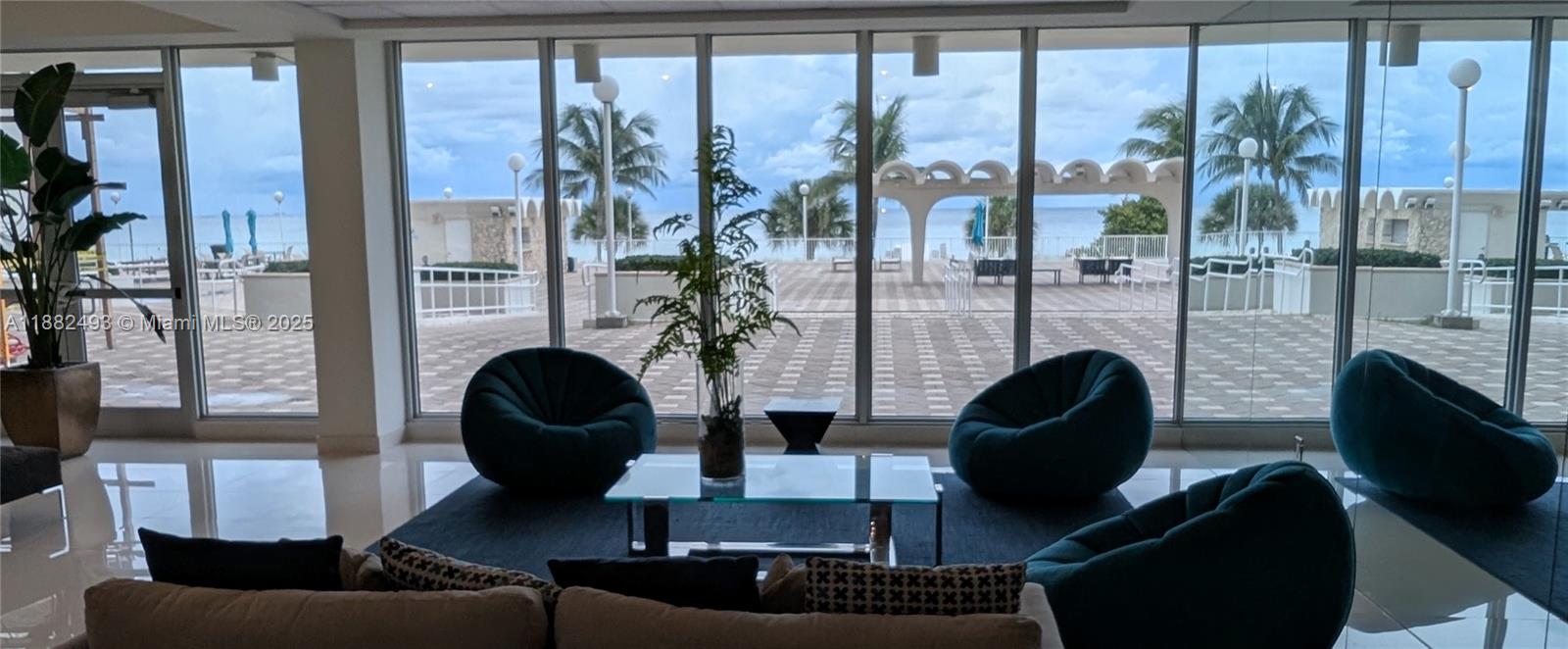 ARLEN BEACH CONDO - Residential