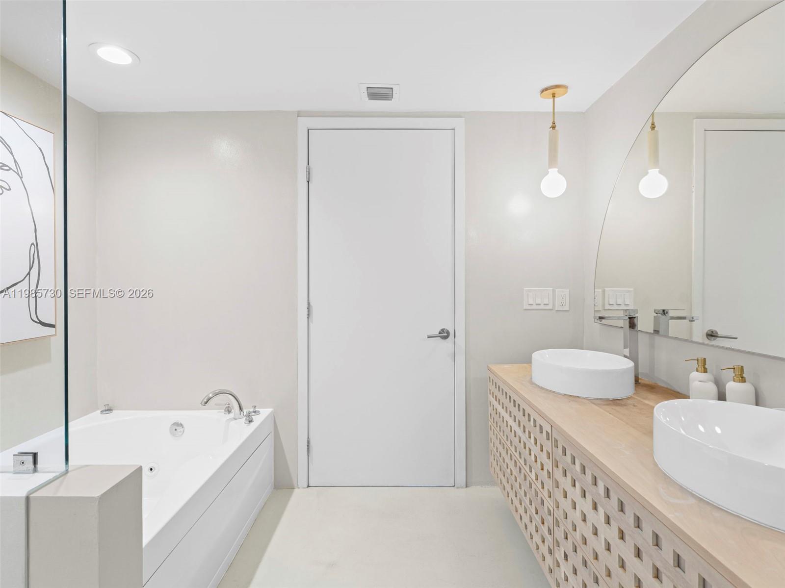 50 BISCAYNE CONDO - Residential Lease