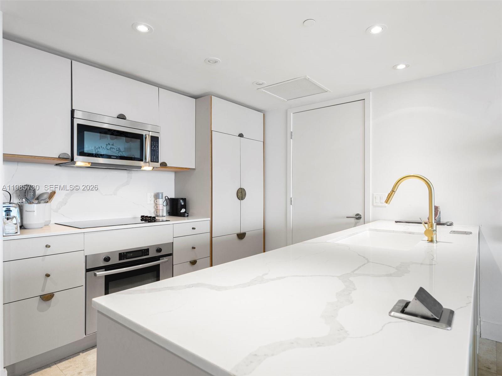 50 BISCAYNE CONDO - Residential Lease