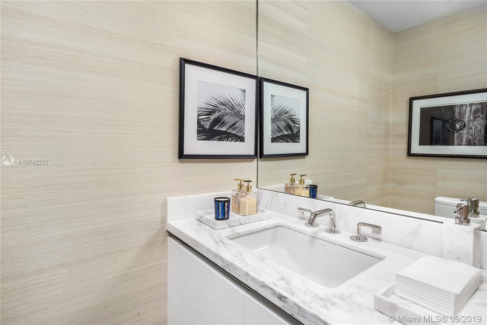 OCEANSIDE FISHER ISL COND - Residential