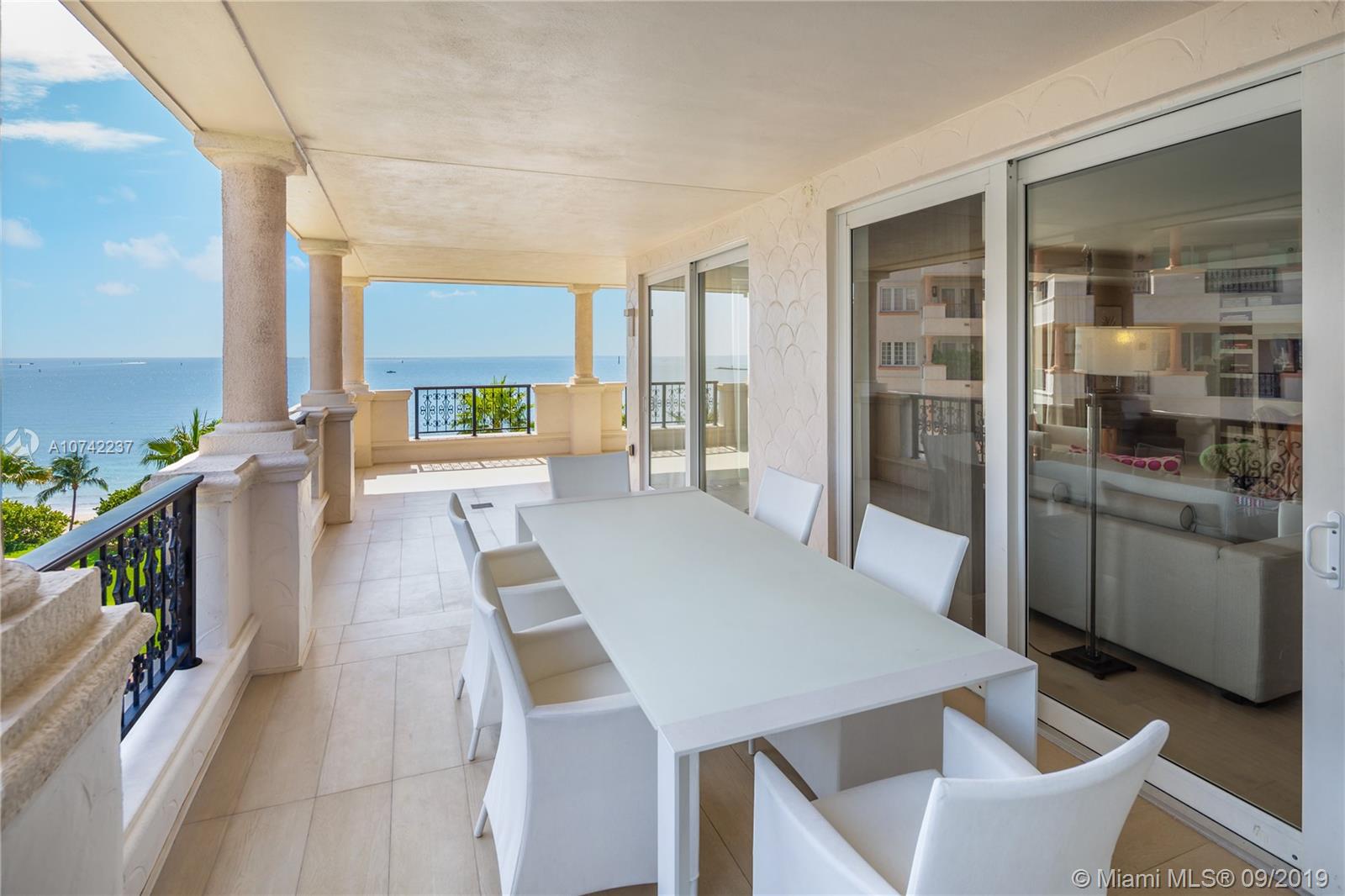 OCEANSIDE FISHER ISL COND - Residential