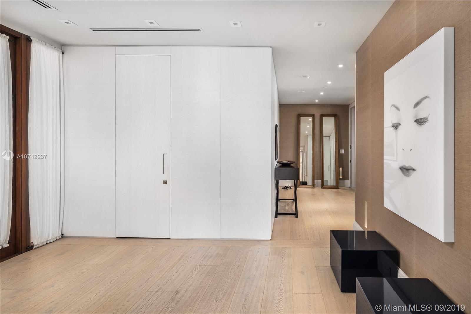 OCEANSIDE FISHER ISL COND - Residential