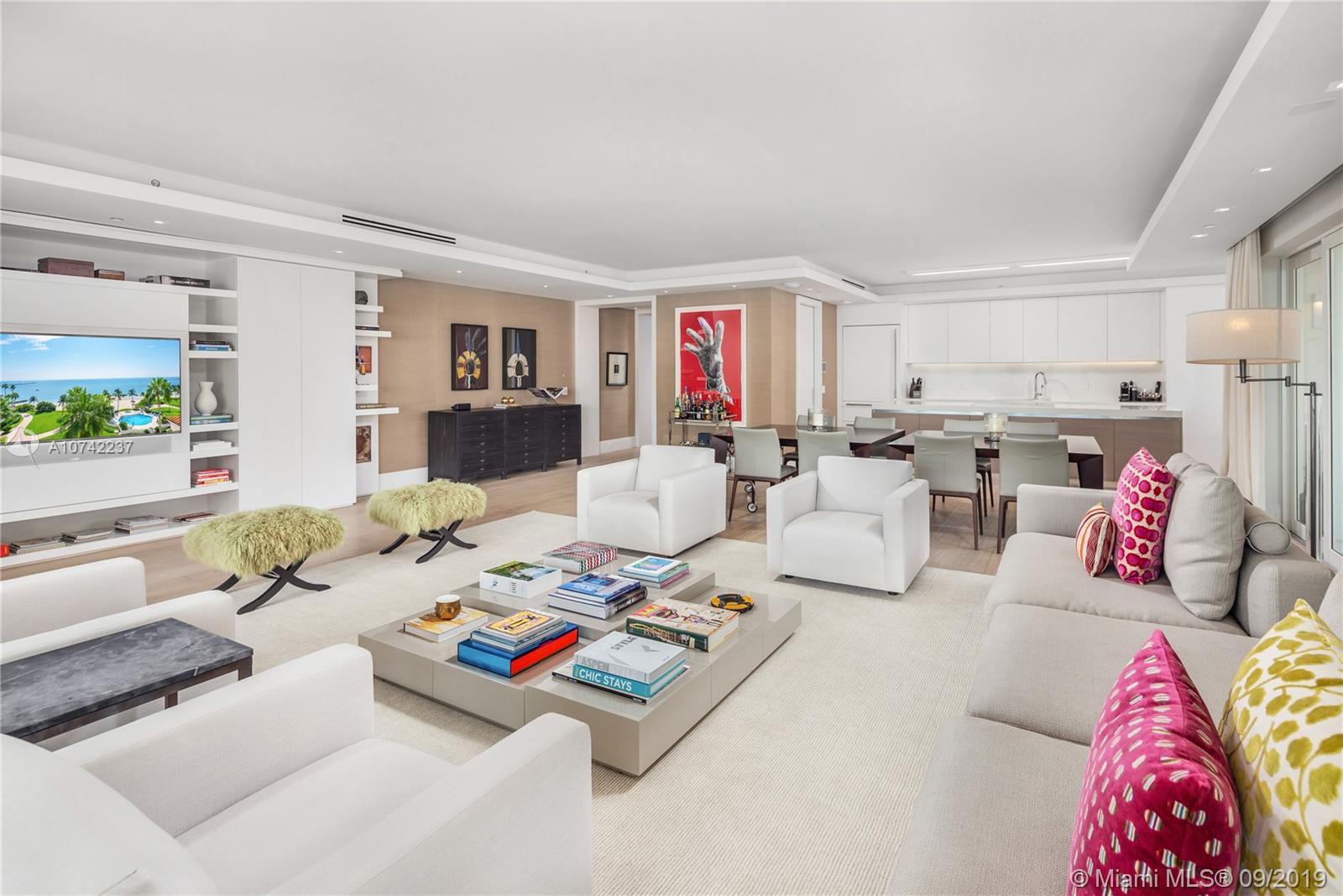 OCEANSIDE FISHER ISL COND - Residential