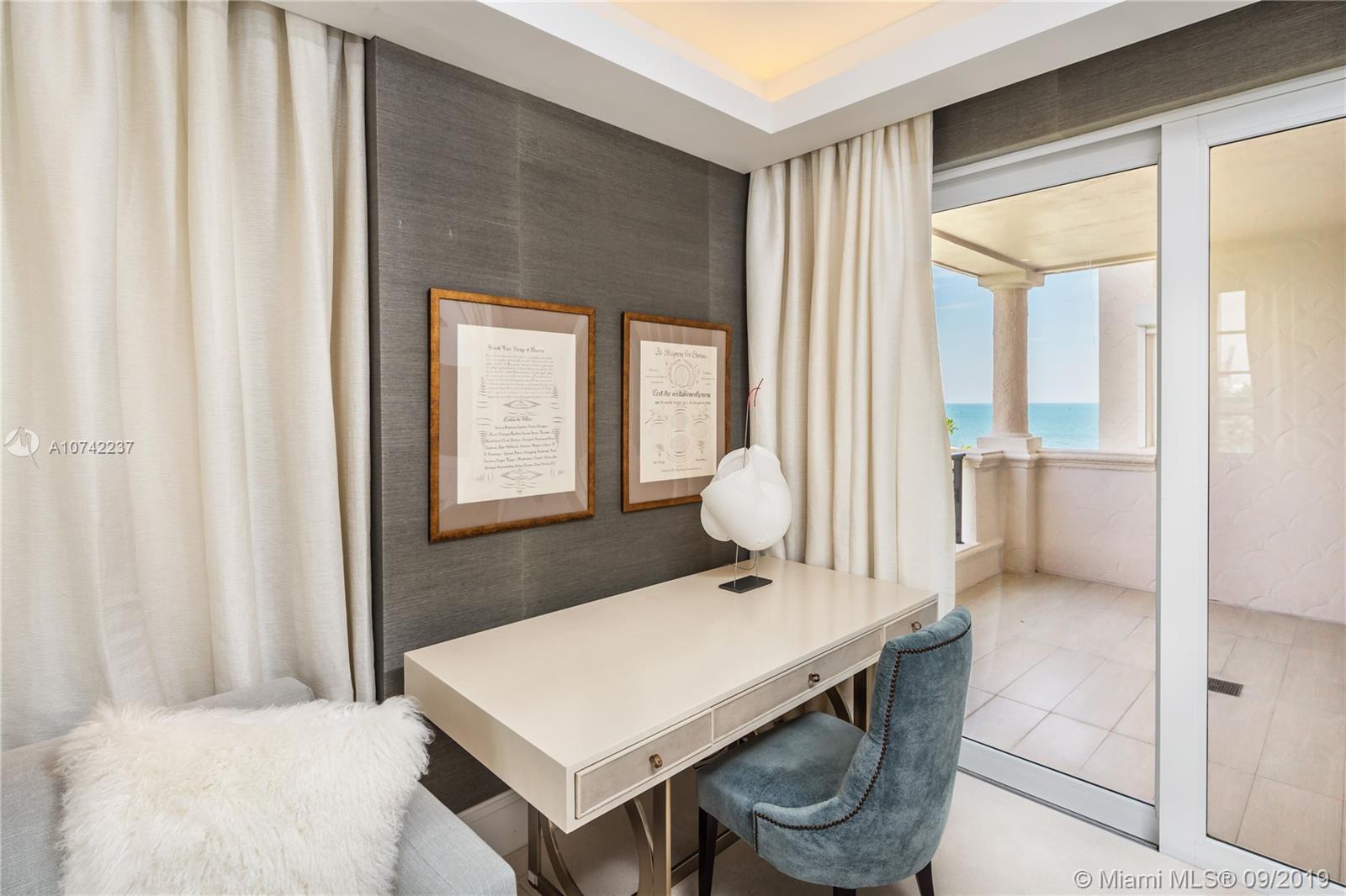 OCEANSIDE FISHER ISL COND - Residential