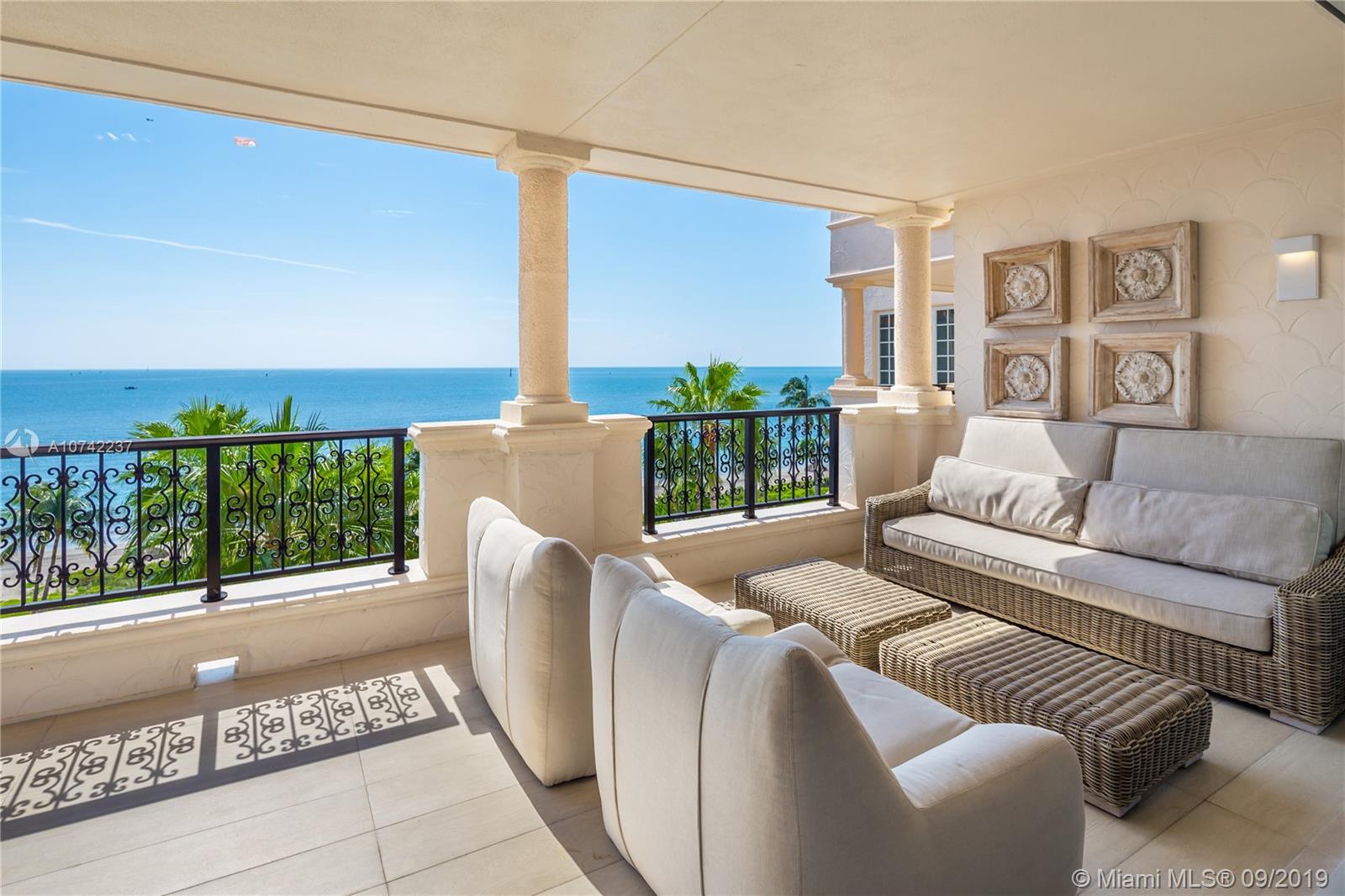 OCEANSIDE FISHER ISL COND - Residential