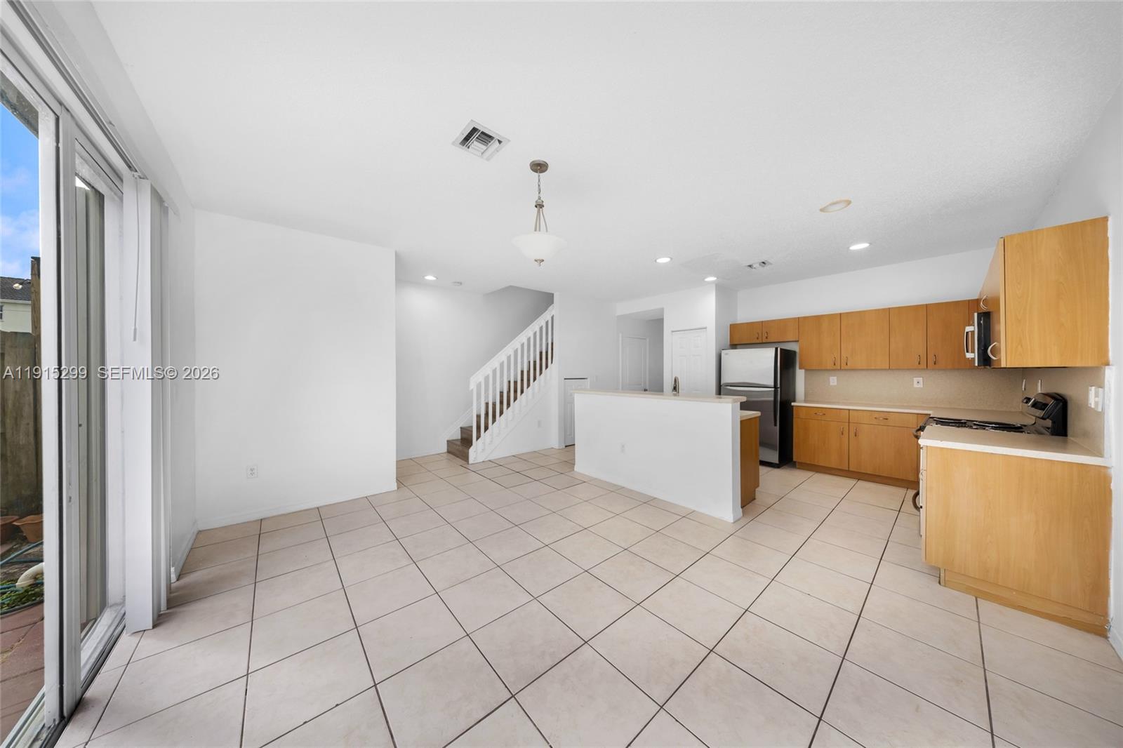 MARBELLA BAY - Residential