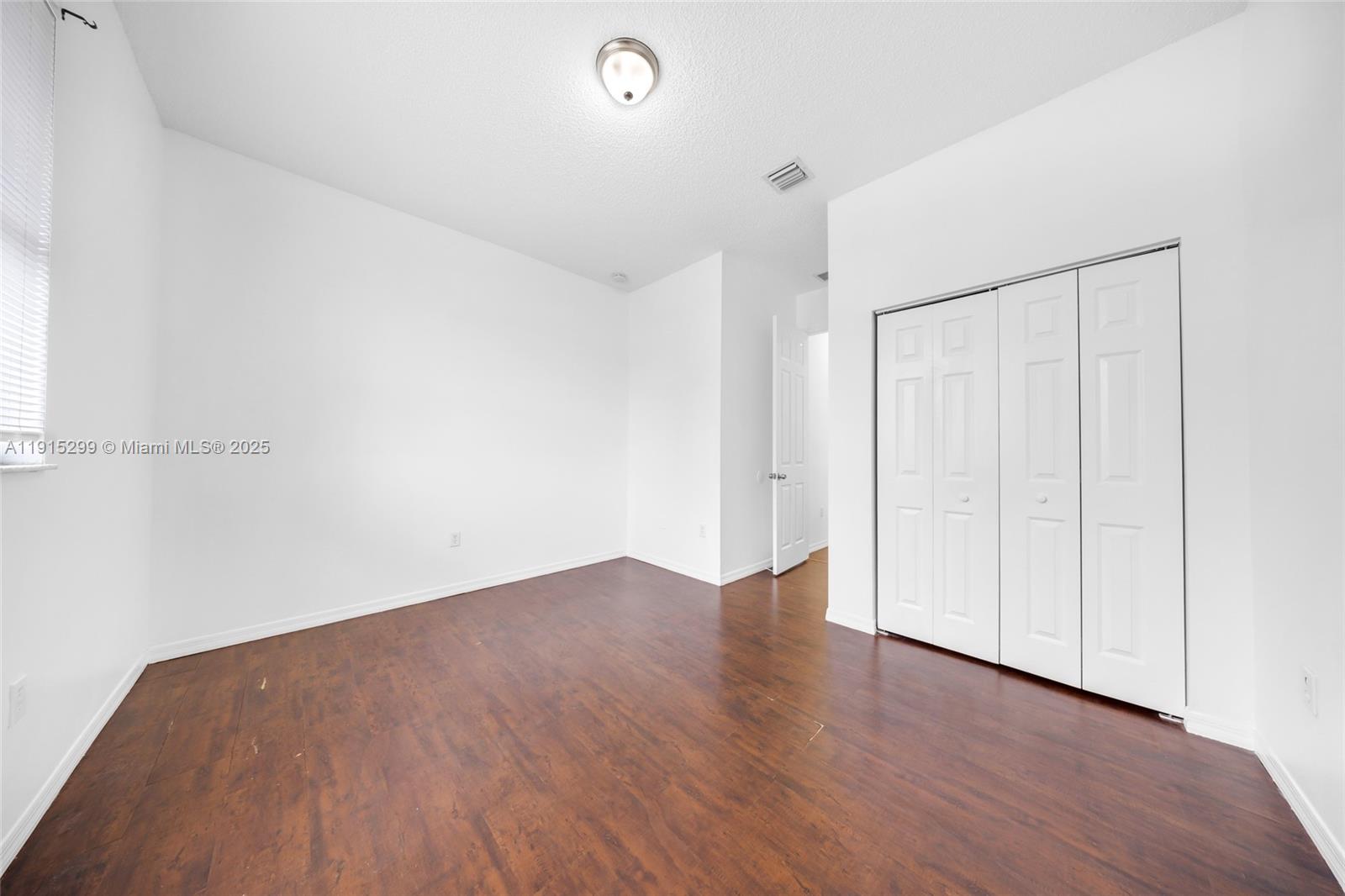 MARBELLA BAY - Residential