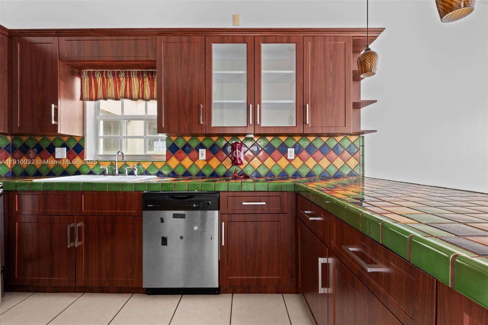 PARK LAKES BY THE MEADOWS - Residential Lease