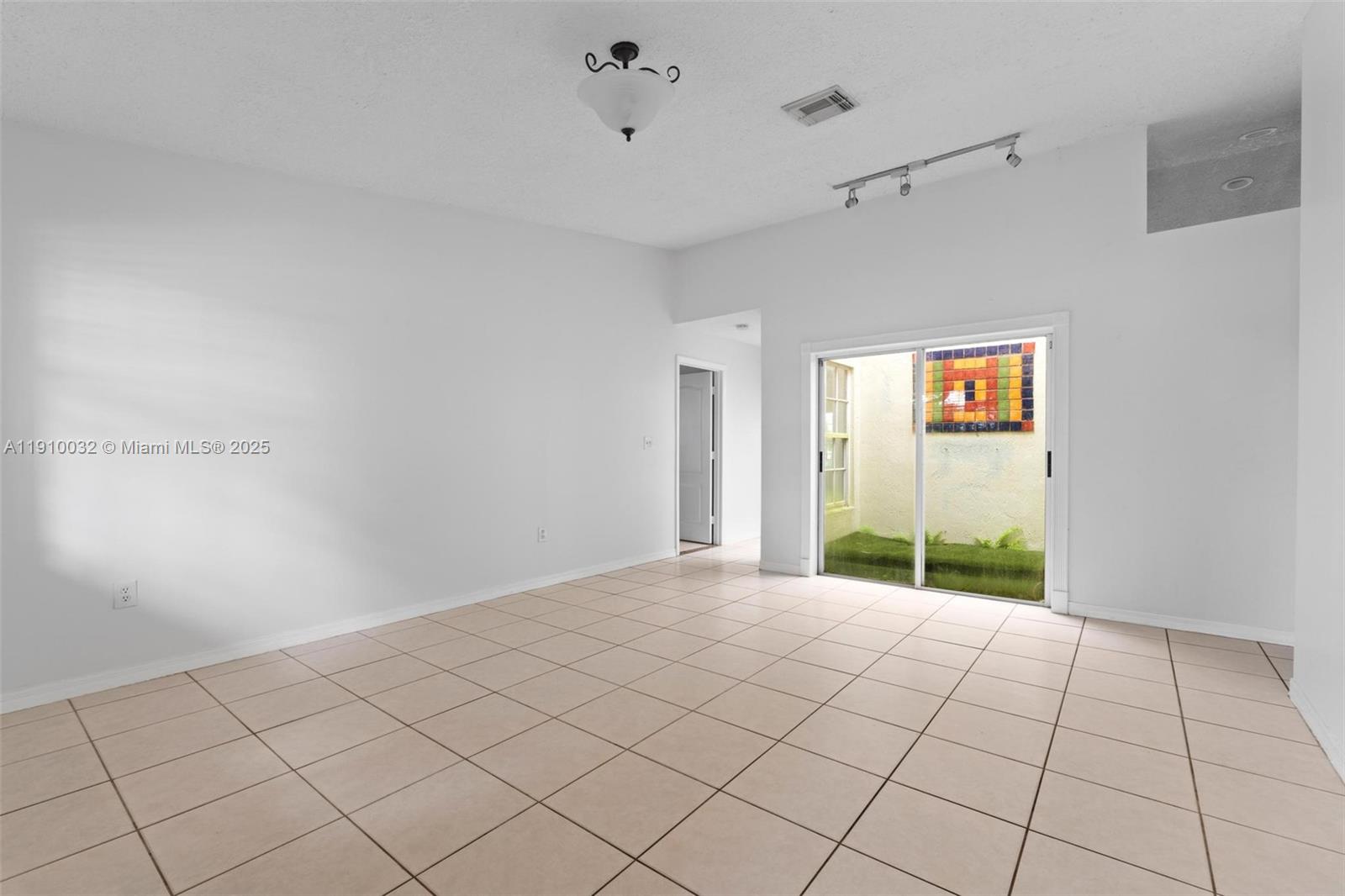 PARK LAKES BY THE MEADOWS - Residential Lease