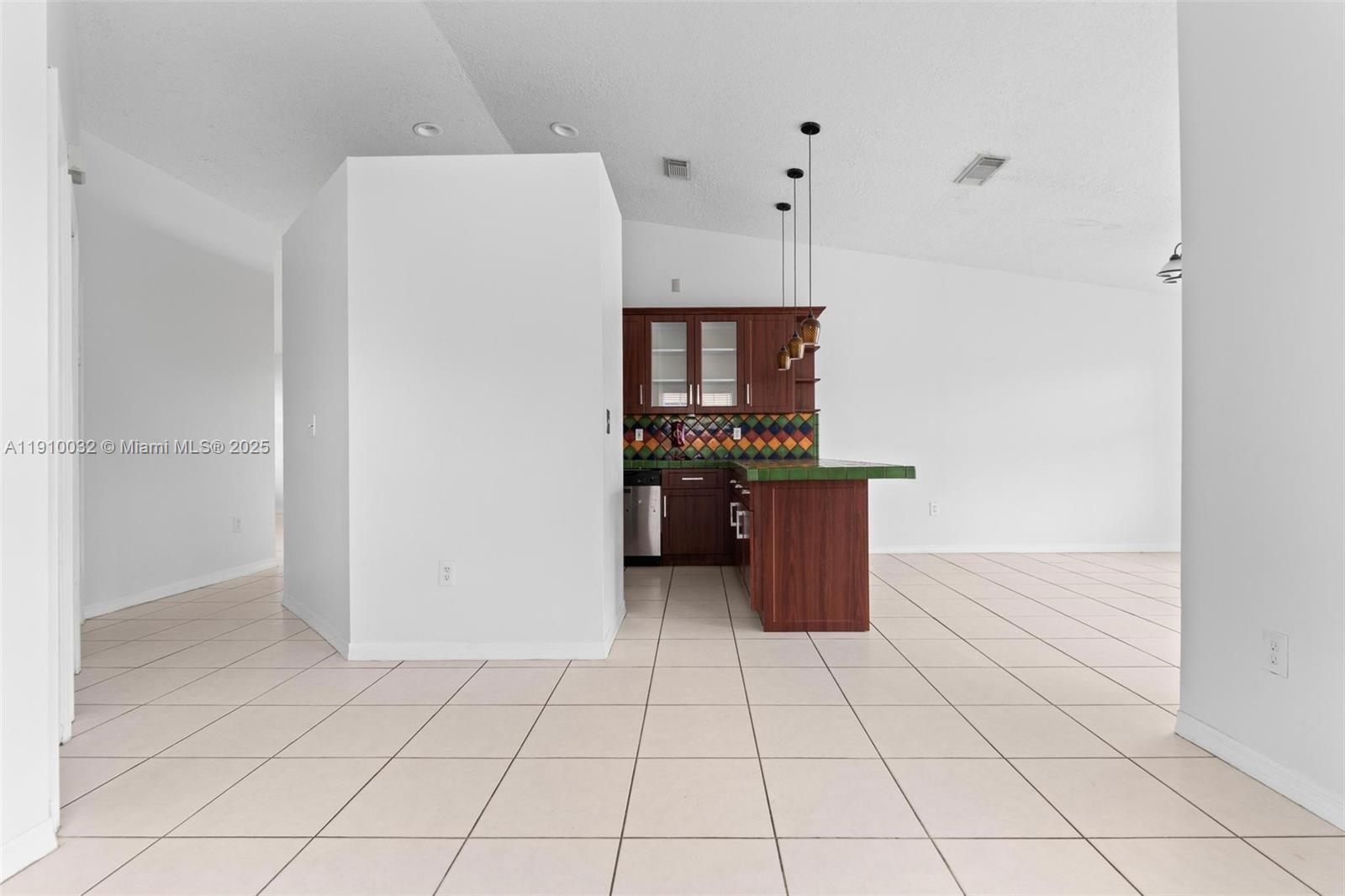 PARK LAKES BY THE MEADOWS - Residential Lease