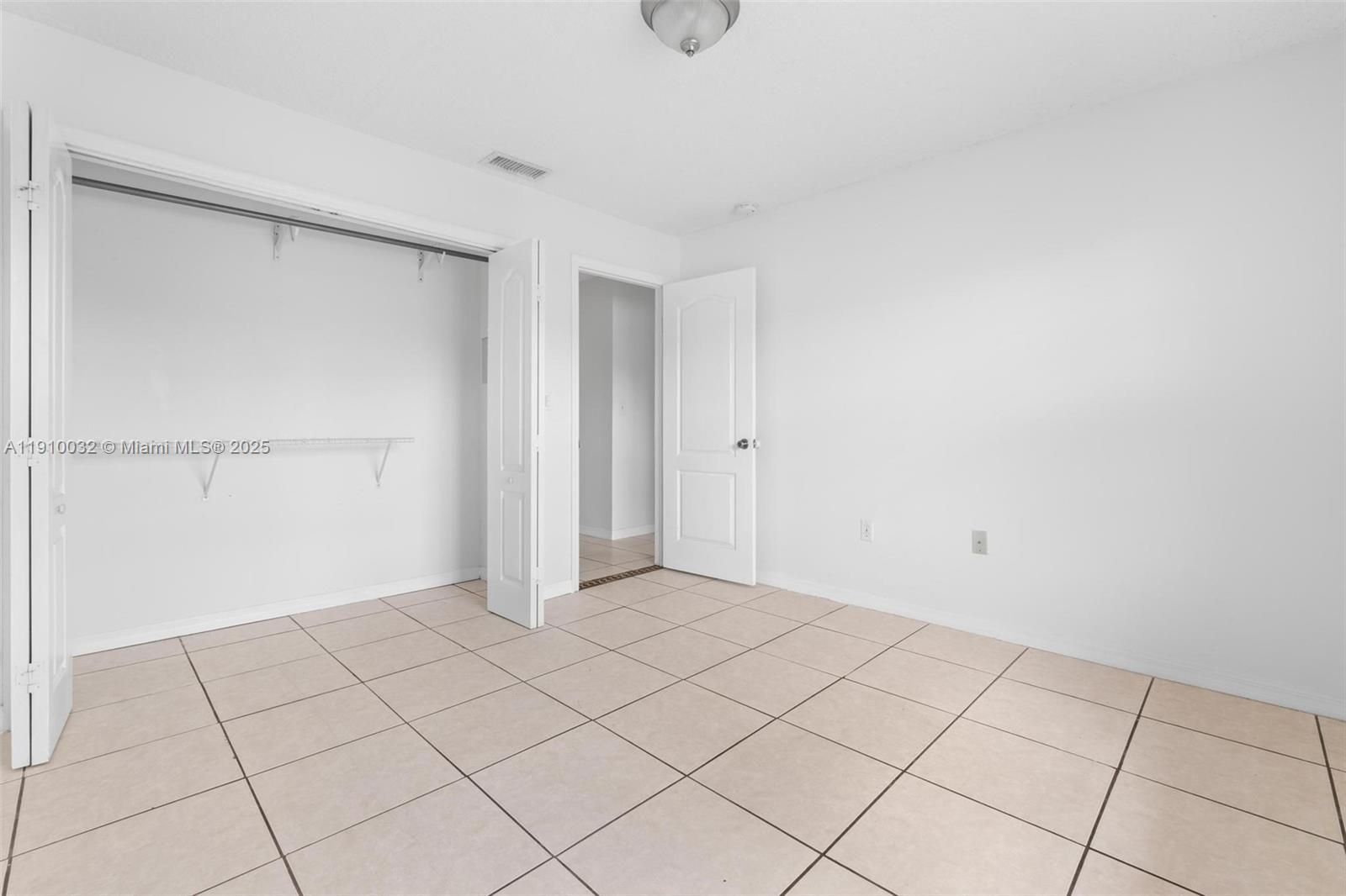 PARK LAKES BY THE MEADOWS - Residential Lease