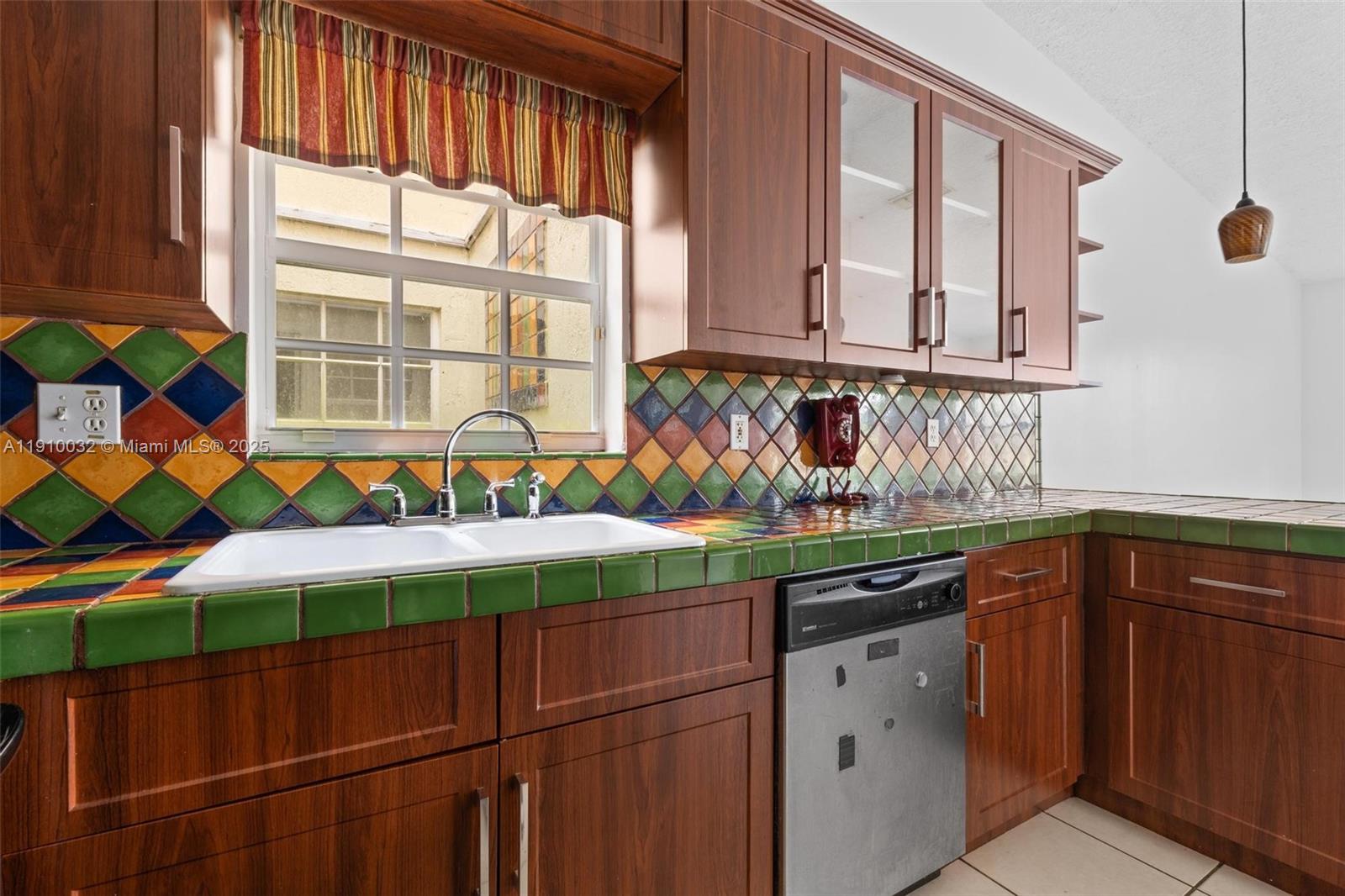 PARK LAKES BY THE MEADOWS - Residential Lease