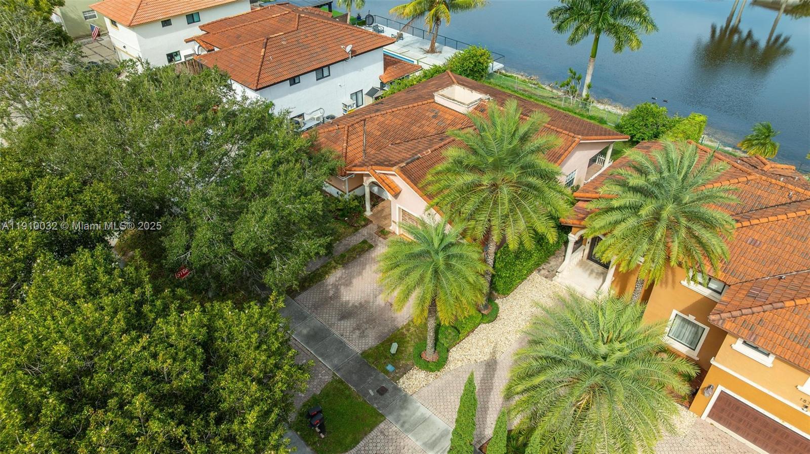 PARK LAKES BY THE MEADOWS - Residential Lease