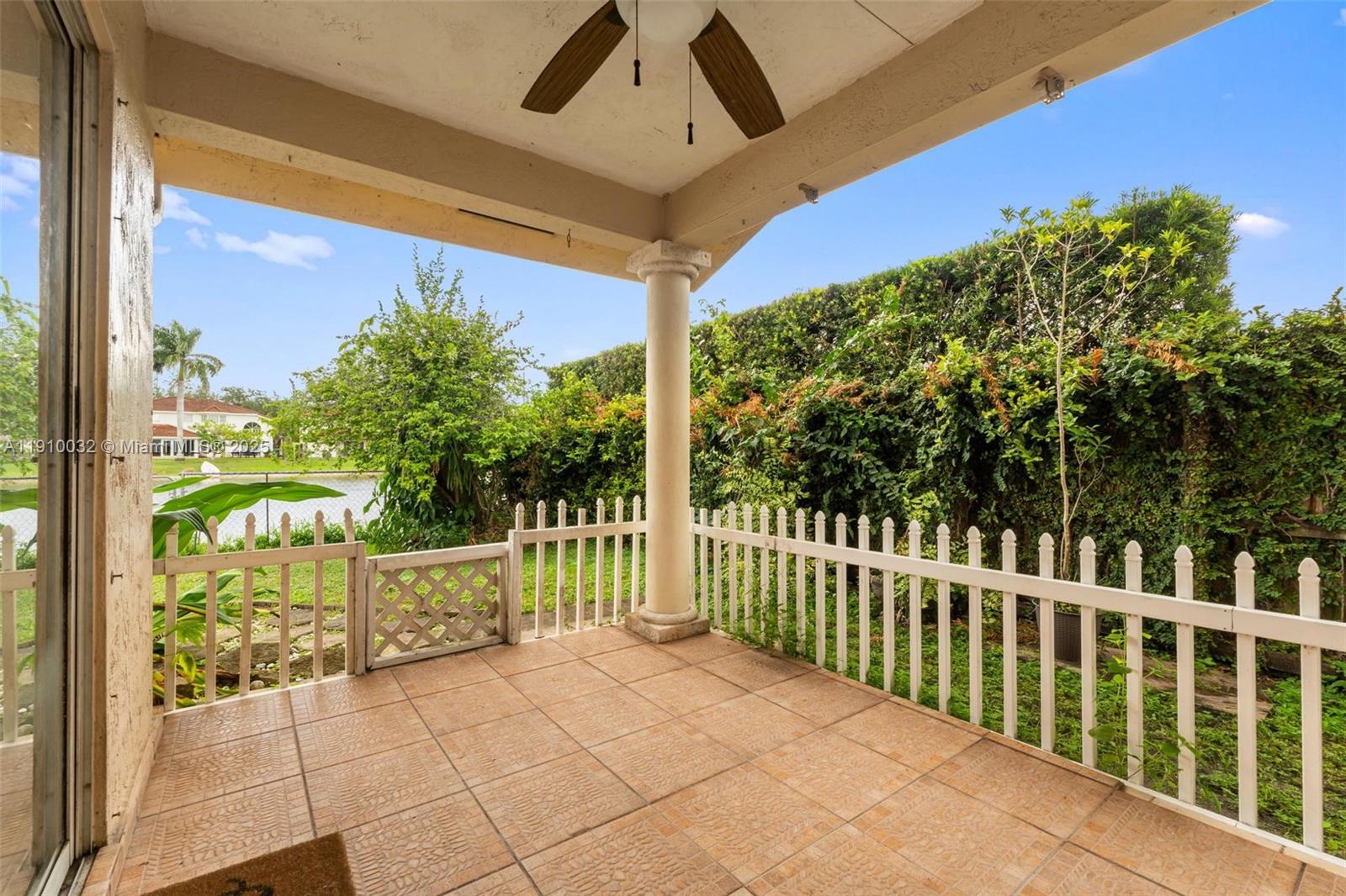 PARK LAKES BY THE MEADOWS - Residential Lease